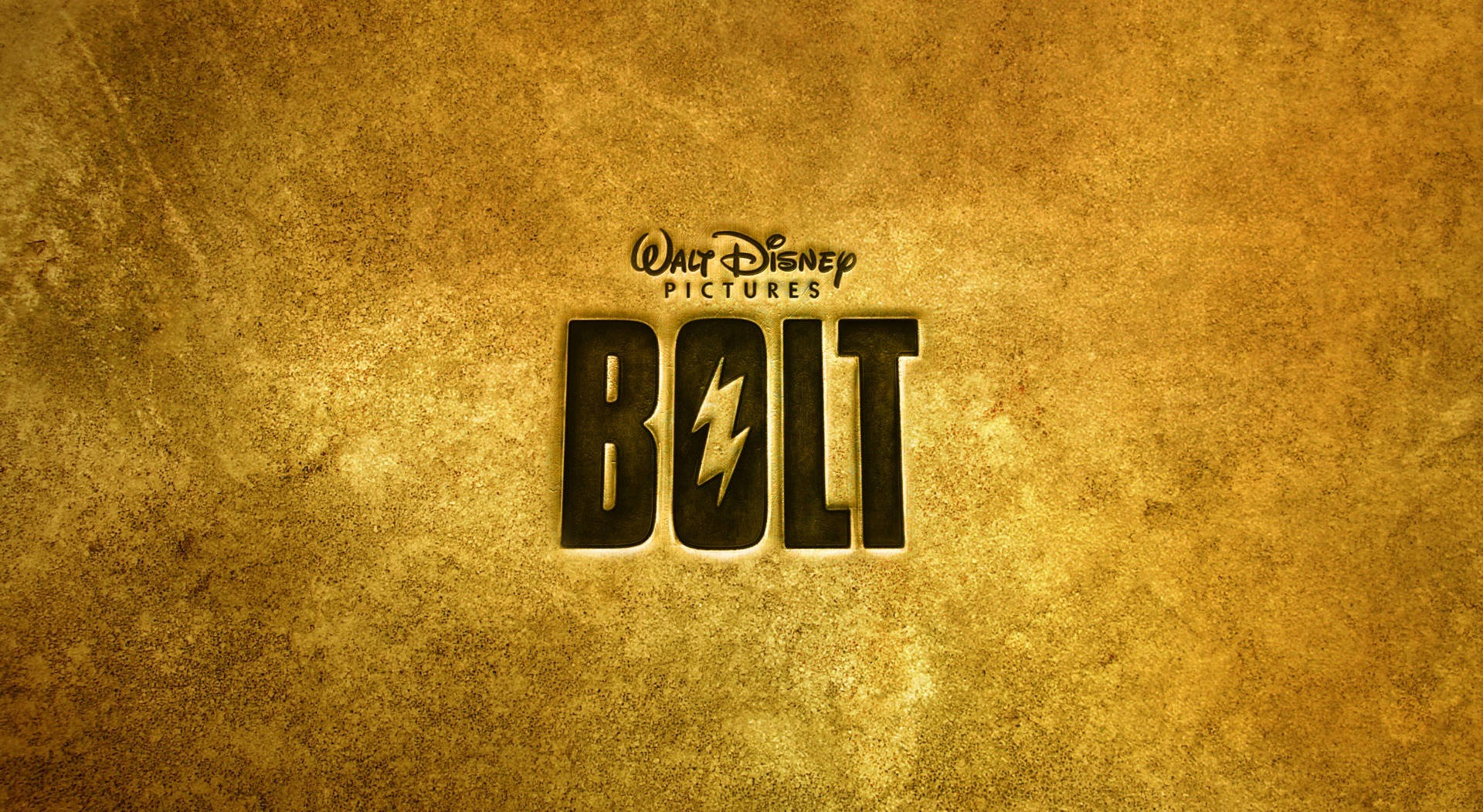 Bolt 桌布 壁紙 — Walt Disney Pictures Bolt 標誌，以粗體黑色字母和閃電標誌為中心，置於有紋理的金棕色背景上。