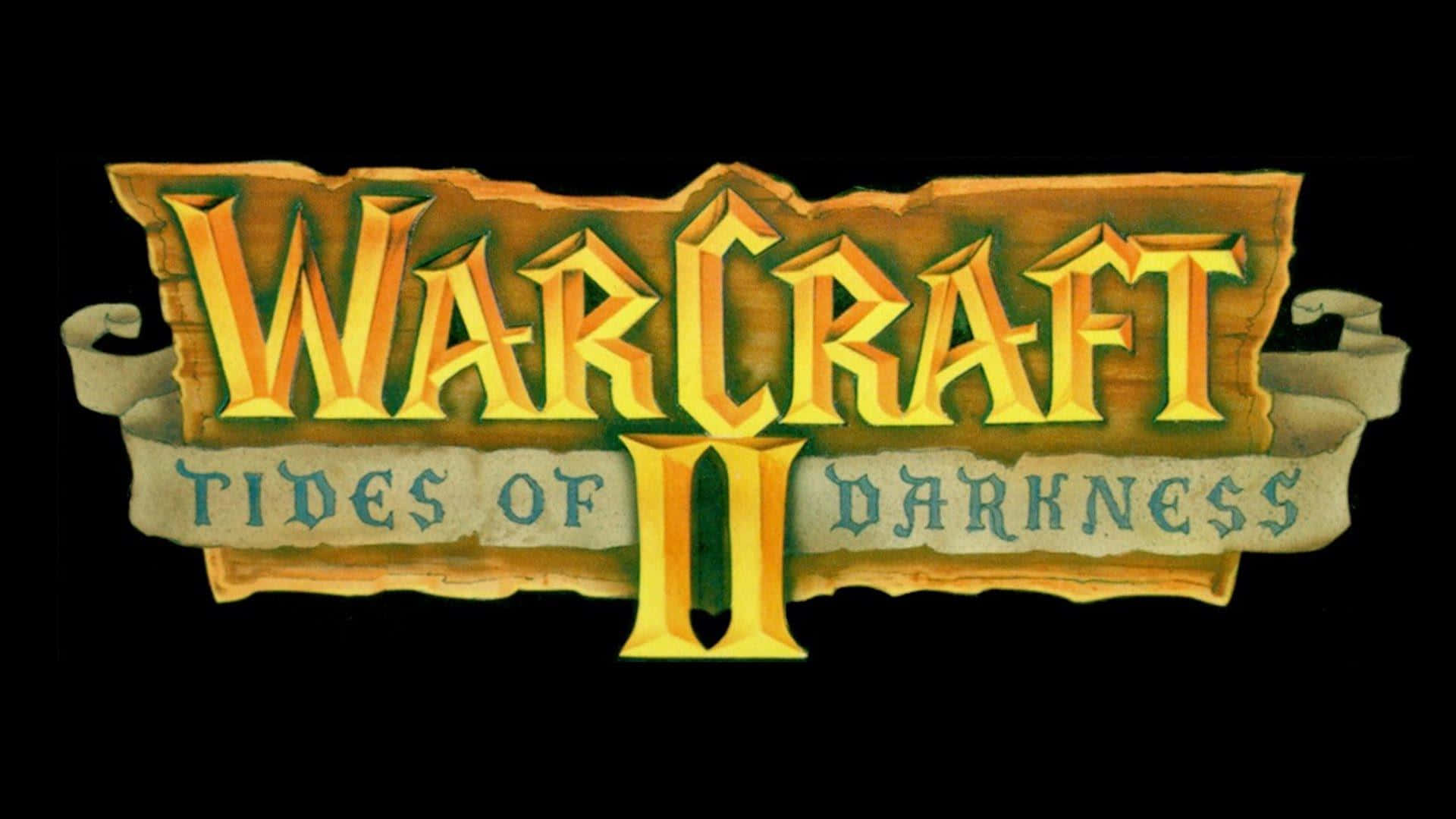 Warcraft 2 桌布 壁紙 — Warcraft II Tides of Darkness 標誌以金色字母在黑色背景上的風化木製橫幅上發光。