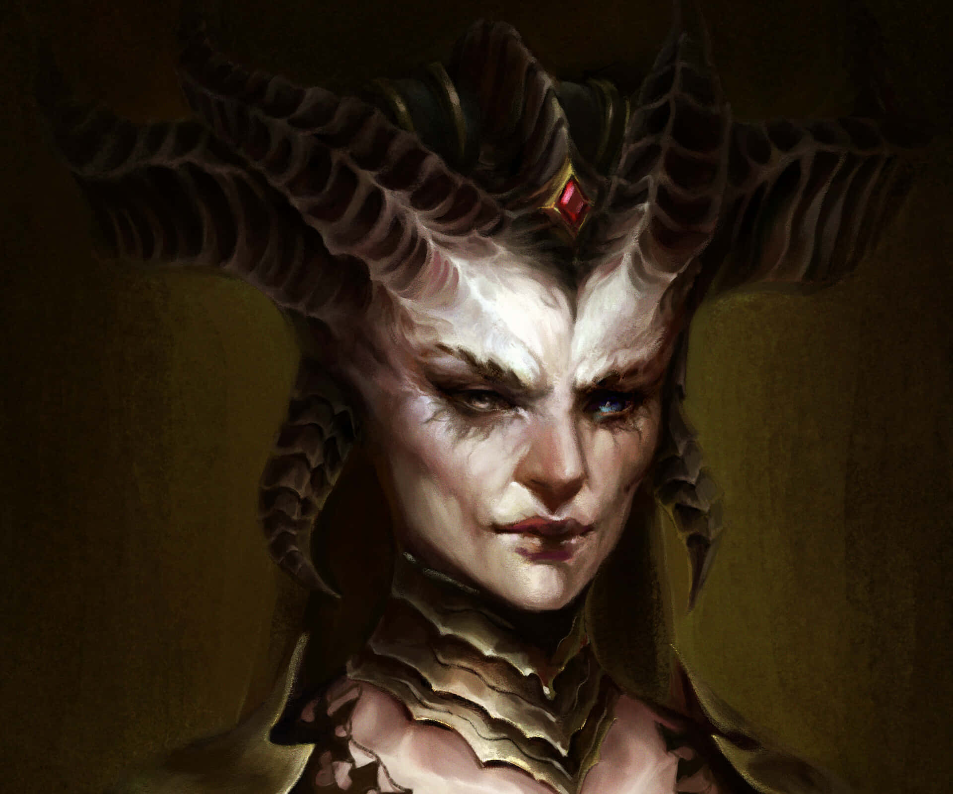  壁紙 — 一個威嚇性的奇幻惡魔女王，有著大型彎曲的角和額頭上的紅色寶石，在黑暗背景下強烈凝視。