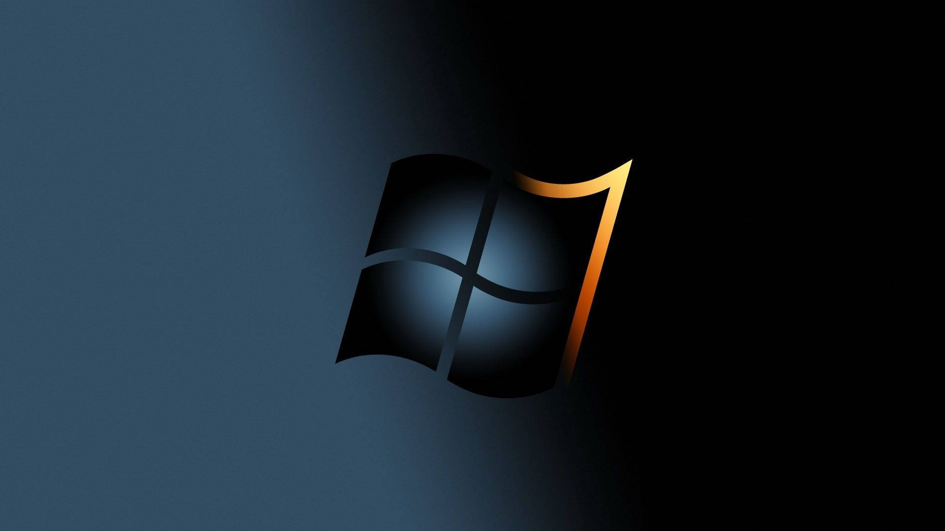 3D 4K 桌布 壁紙 — Windows 7 標誌在深藍色漸變背景上發出金色邊緣的光芒。