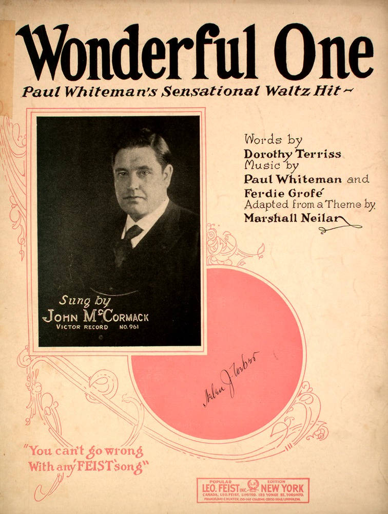 poster 桌布 壁紙 — 《Wonderful One》的復古樂譜封面， featuring John McCormack 的肖像以及華麗的紅色和奶油色裝飾元素。