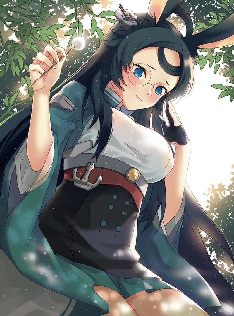 Azur Lane Souryuu 桌布 壁紙 — 一個戴著兔耳和眼鏡的開朗動畫女孩，在透過綠葉的斑駁陽光下拿著發光的魔杖。