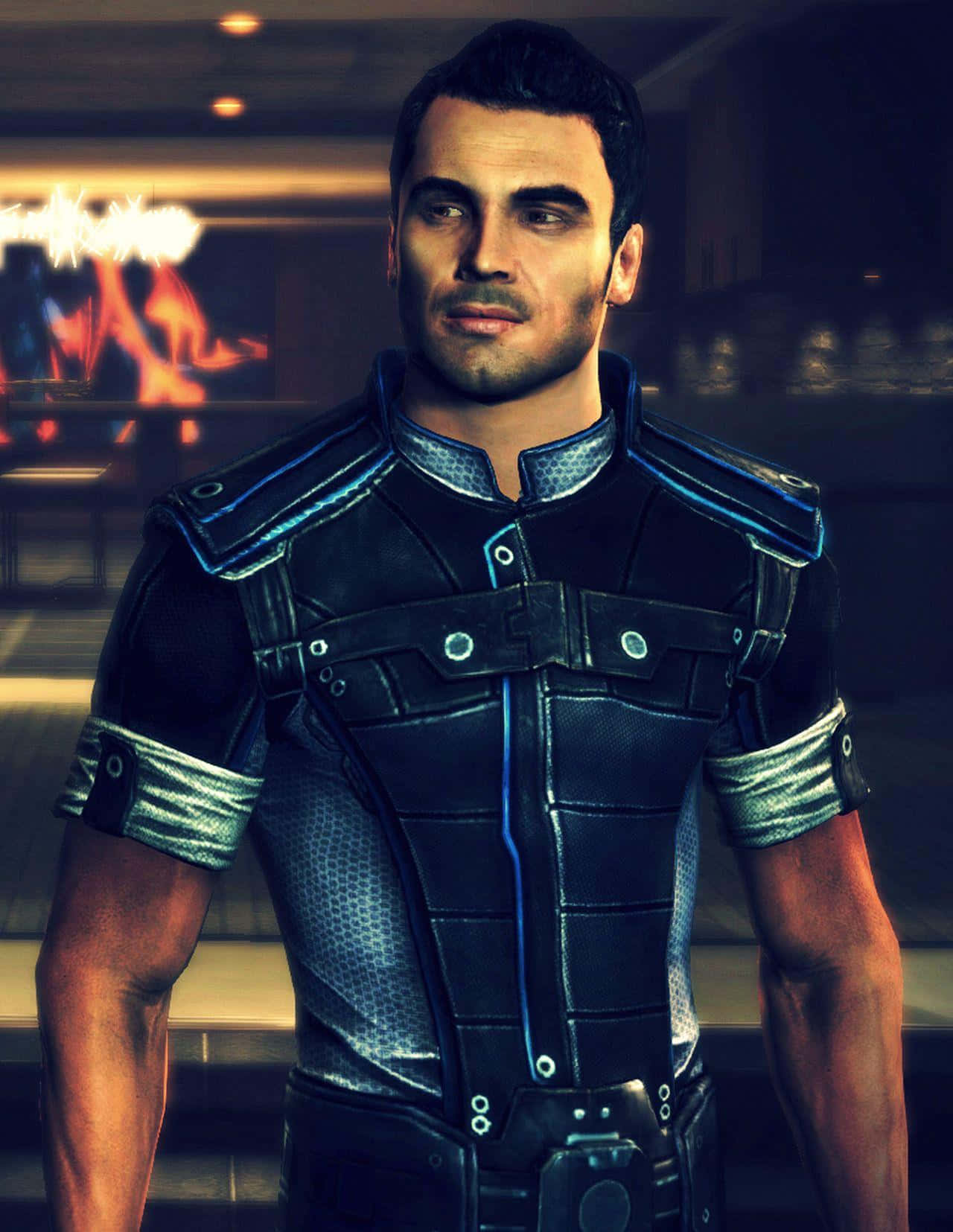 Kaidan Alenko 桌布 壁紙 — 一個肌肉發達的男人穿著帶有發光藍色點綴的未來感黑色盔甲，自信地站在光線昏暗、背景有火焰燈光的室內。