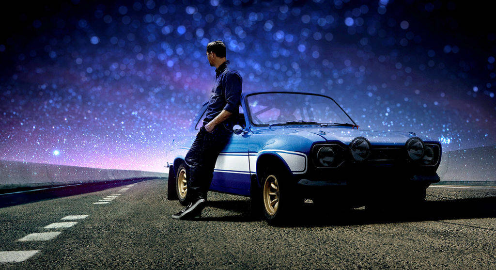 男人靠在藍色經典車上，星空下空蕩的道路 — 保羅·沃克汽車 壁紙