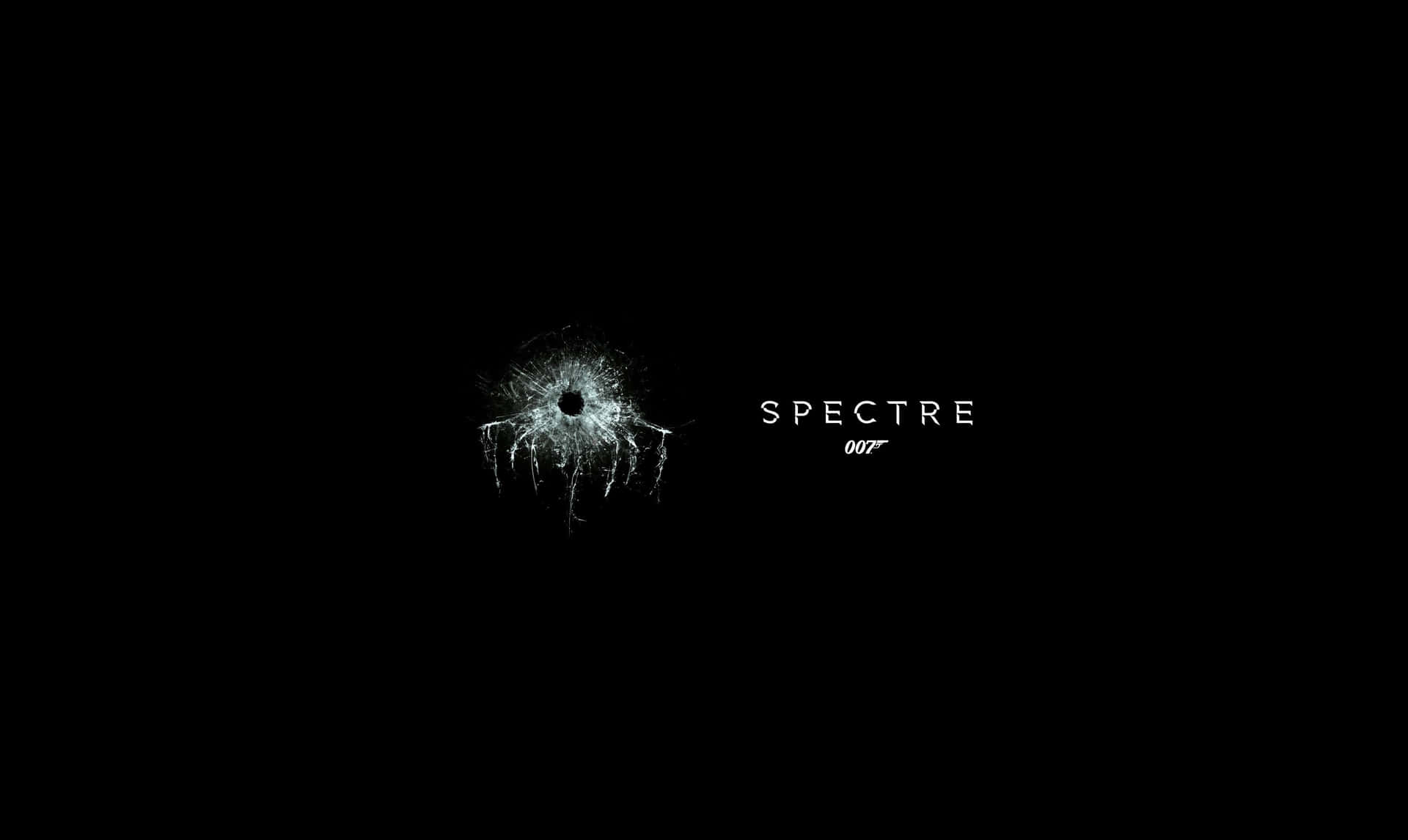  壁紙 — 一個鮮明的黑色背景上有一個破碎的玻璃彈孔和白色文字 'SPECTRE 007'。