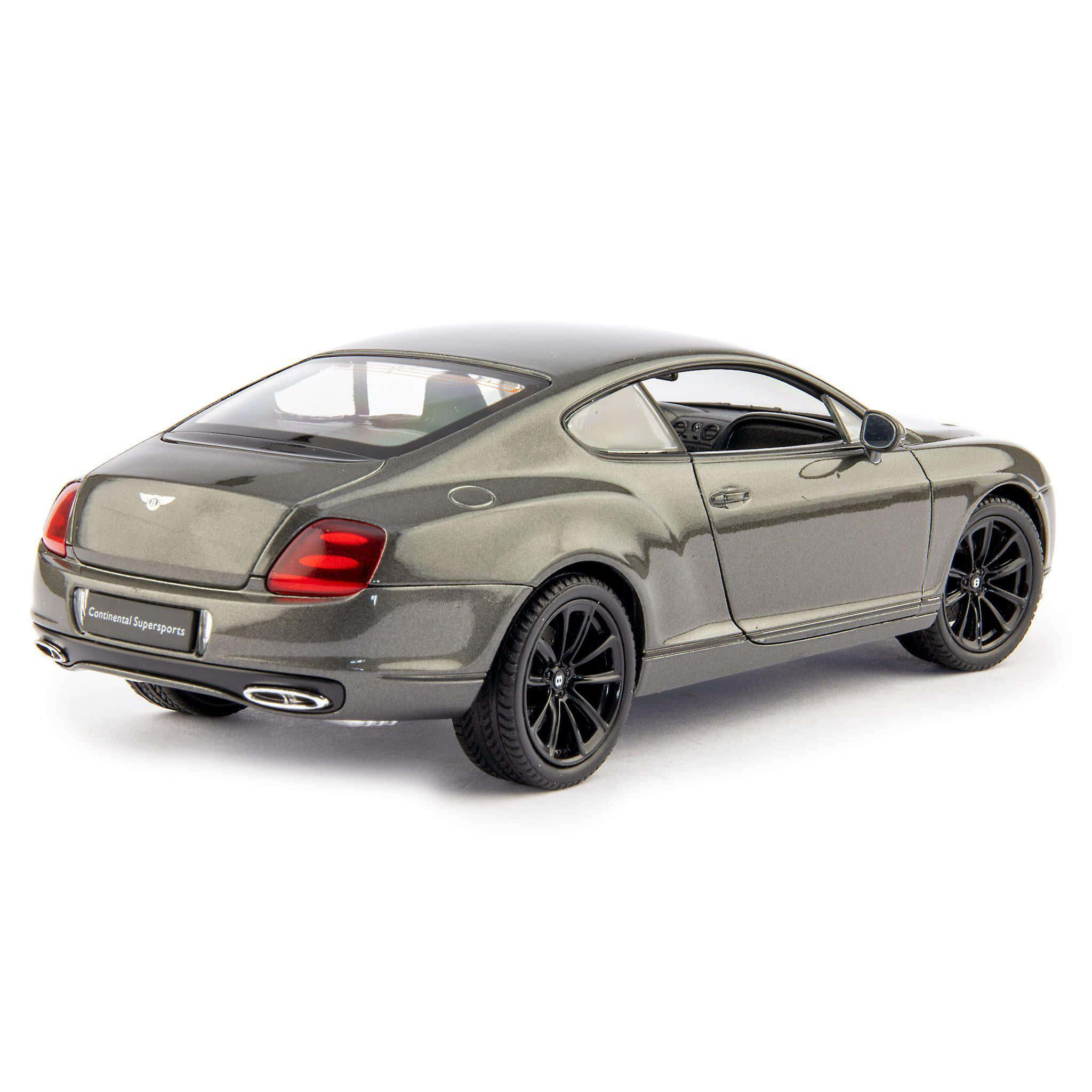 Bentley Continental Supersports 桌布 壁紙 — 一架流線型啞光灰色 Bentley Continental Supersports 模型車，從後方四分之三角度拍攝，背景為純白色。