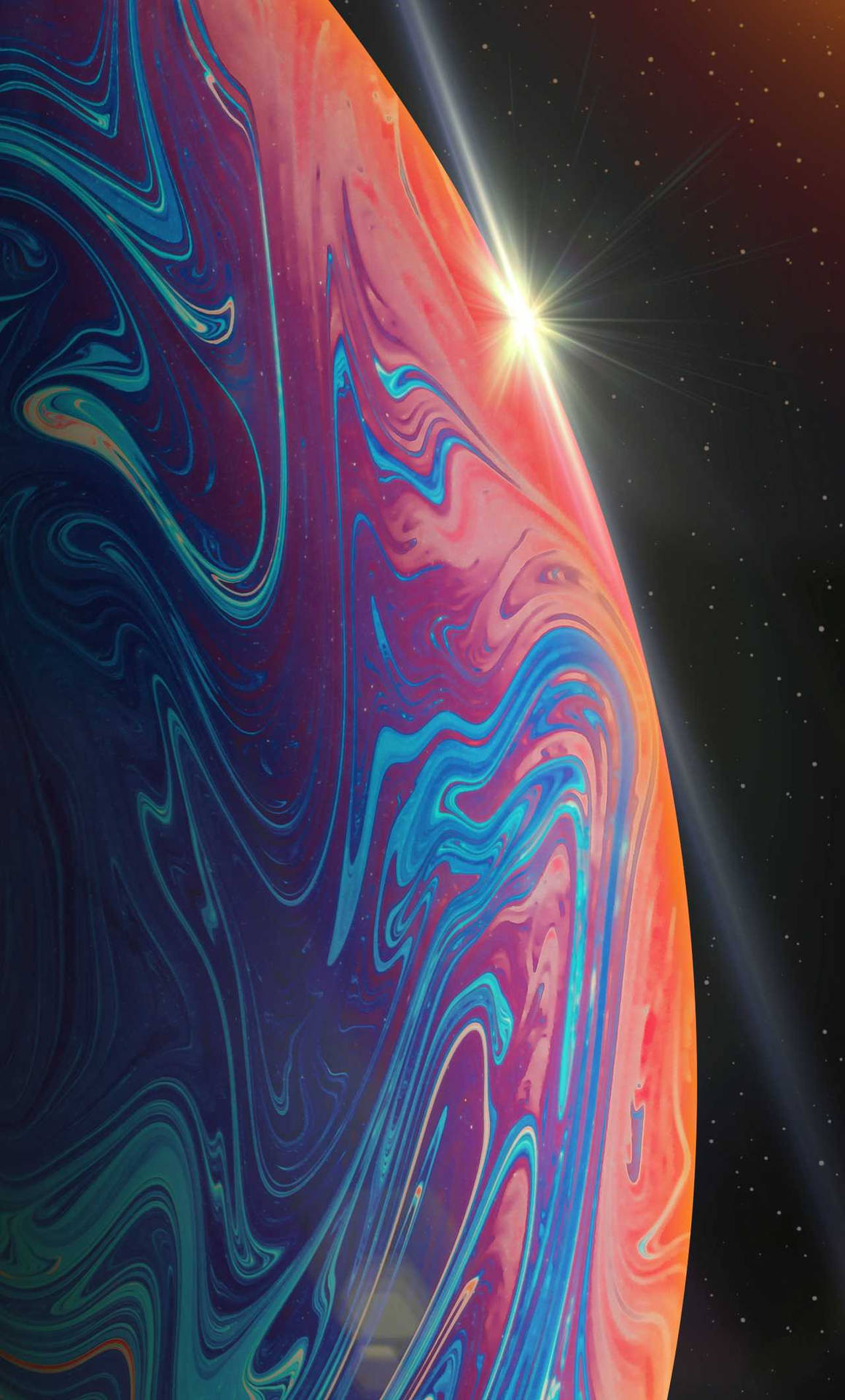 一顆色彩繽紛的旋轉行星，被宇宙中一顆明亮的恆星照亮。 — iPhone 13 Pro 壁紙