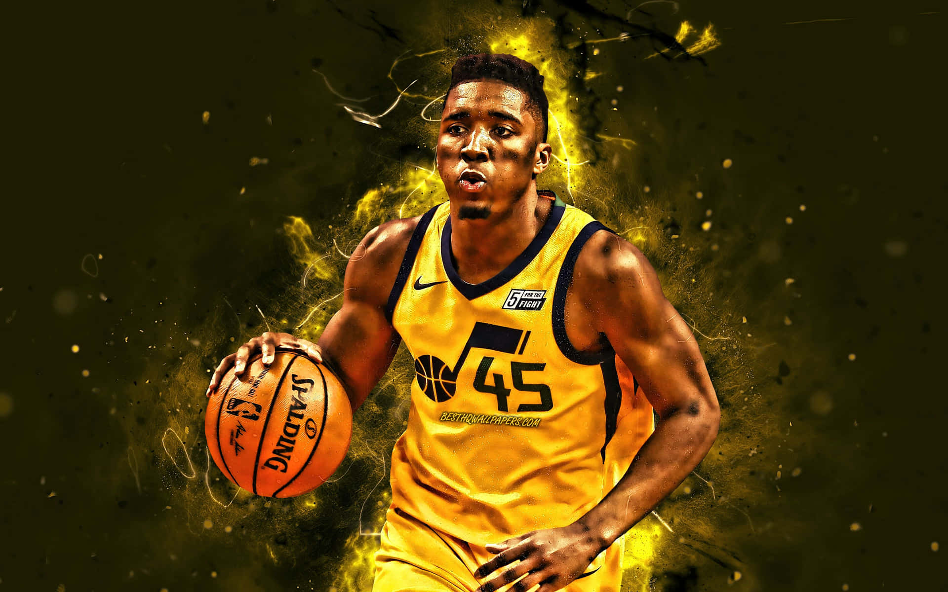 身穿黃色球衣的籃球運動員運球，帶有能量效果。 — NBA 壁紙