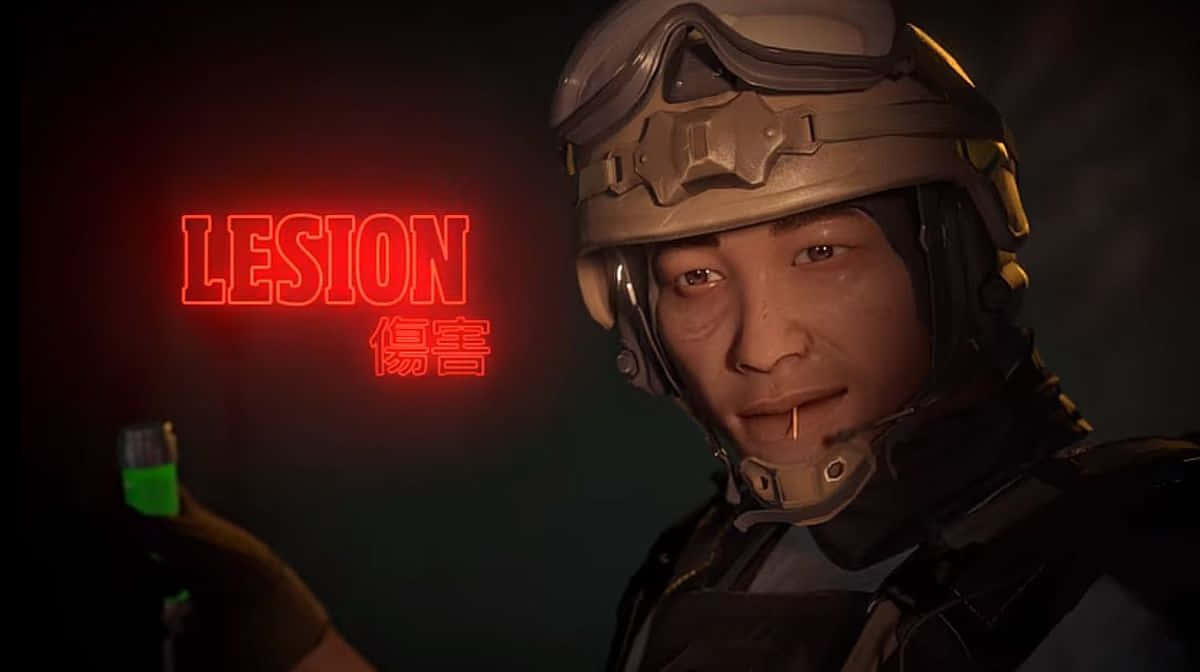 壁紙 — 一名身穿戰術裝備的士兵在頭盔護目鏡下專注凝視，身後有一個發光的紅色霓虹燈牌，上面寫著「LESION」。
