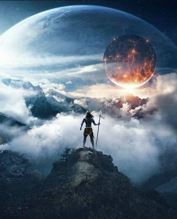 山頂上的戰士在藍色月亮下觀看熾熱行星在雲層上方升起。 — 濕婆高清壁紙 壁紙