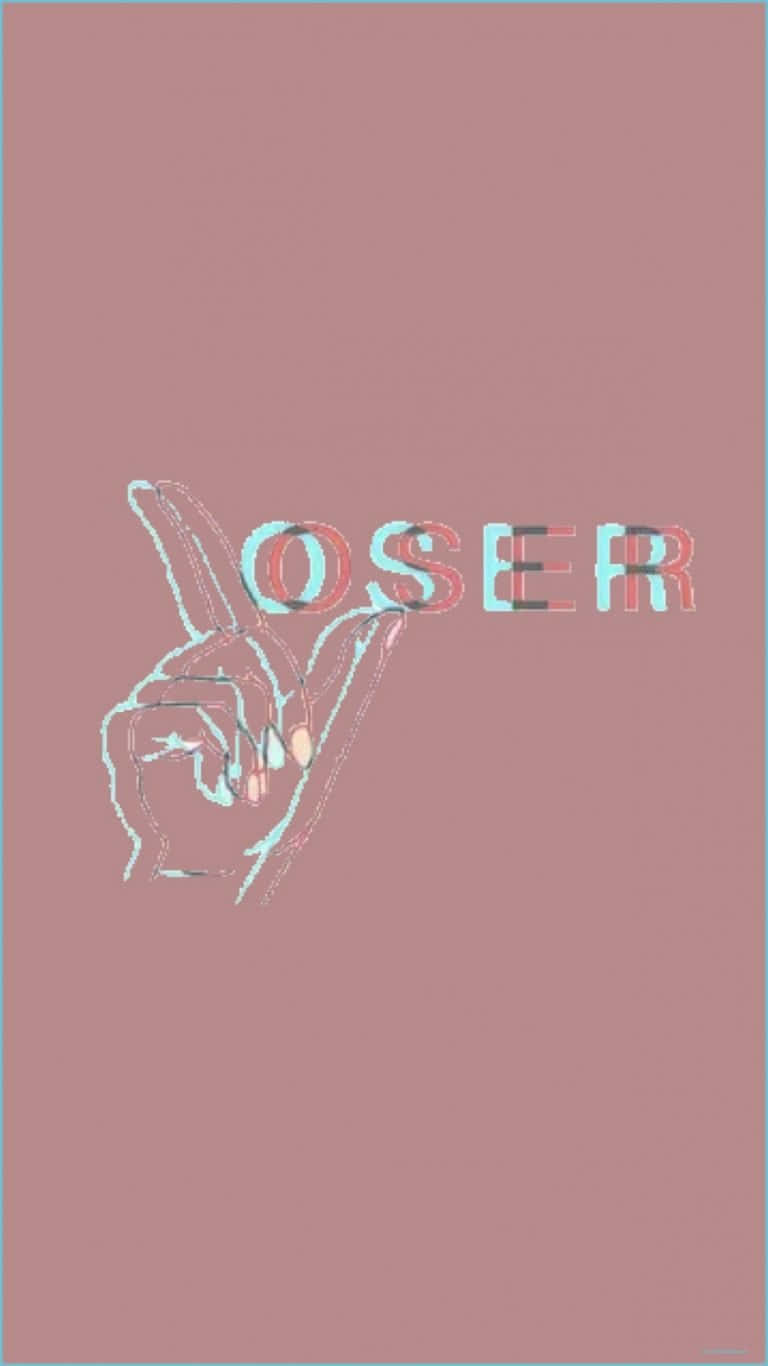  壁紙 — 一隻風格化的手做出比中指的手勢，旁邊有「LOSER」一詞以故障風格文字呈現，背景為柔和的粉紅色。