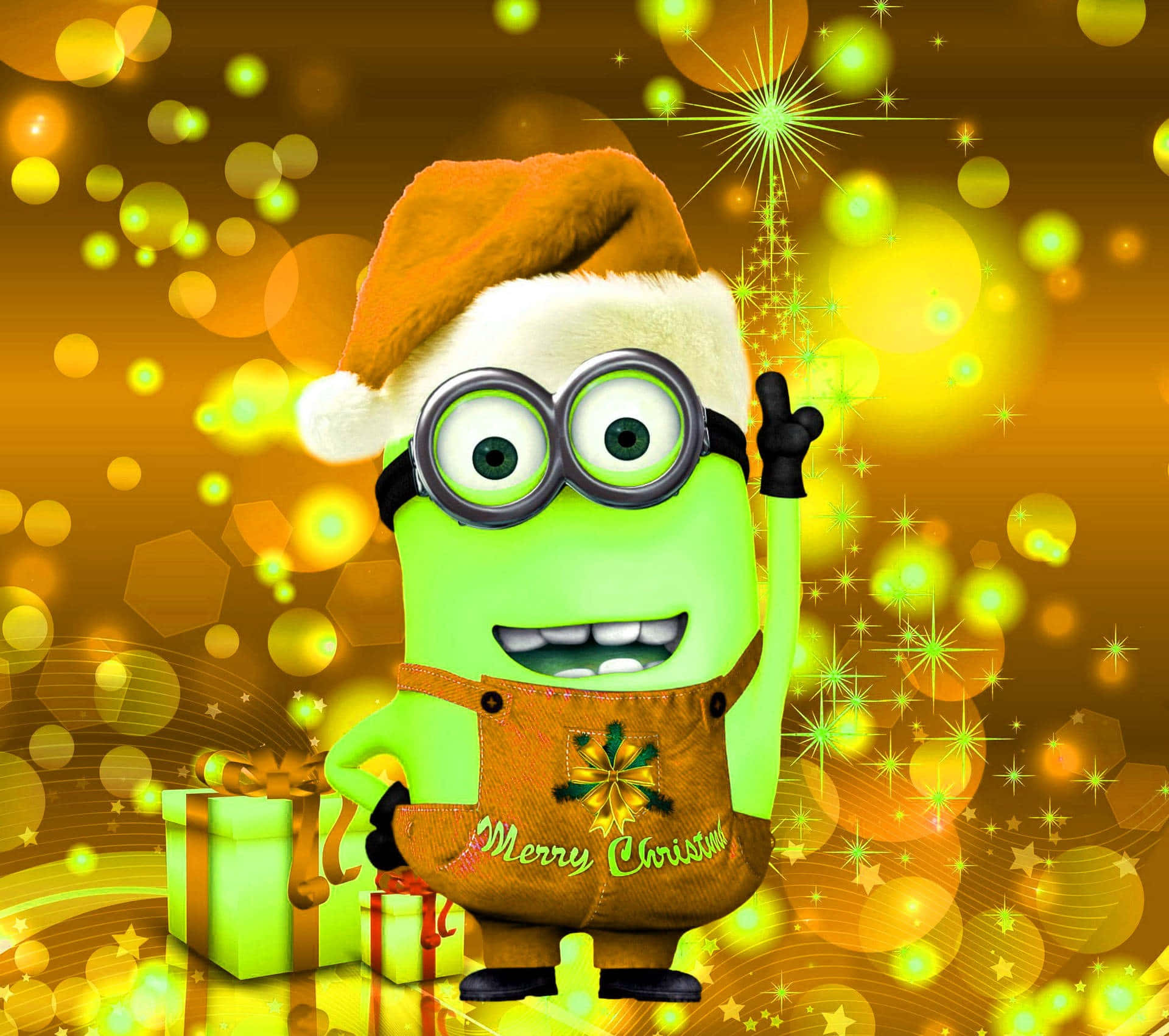  壁紙 — 一個戴著聖誕帽、穿著「Merry Christmas」工裝褲的開心綠色Minion，在節日散景背景前，在閃閃發光的金色禮物旁邊揮手。