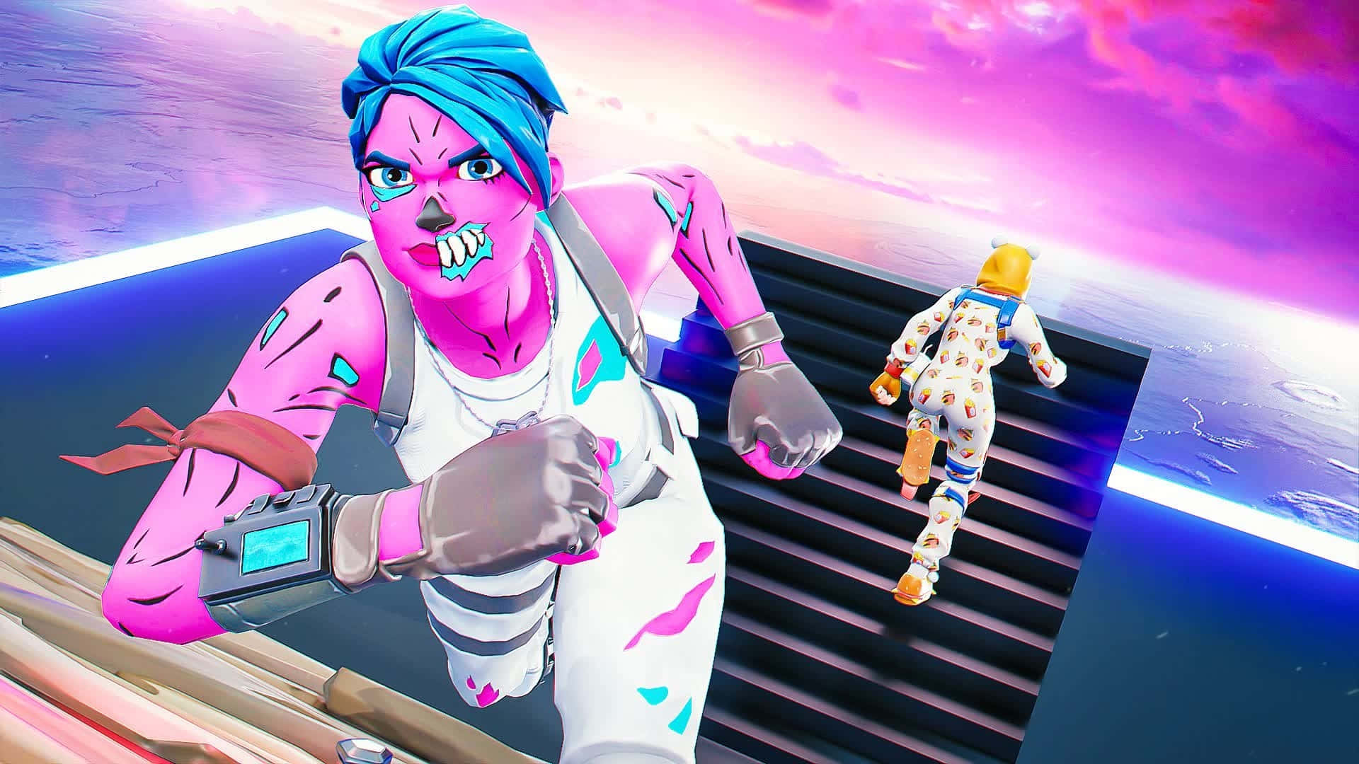 壁紙 — 一個粉紅色皮膚、藍色頭髮的Fortnite角色在充滿活力的粉紅色和紫色天空下跑下發光的樓梯。
