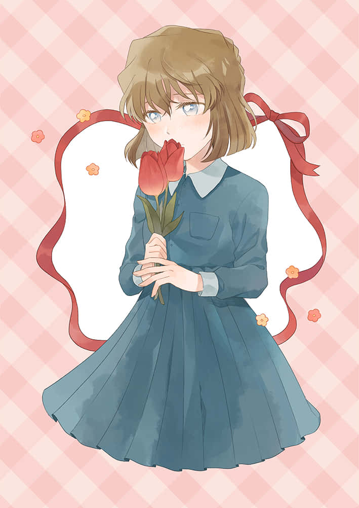 Haibara AI 桌布 壁紙 — 一位穿著藍色連衣裙的年輕動漫女孩，在粉紅色格子背景上拿著一朵紅色鬱金香，並帶有紅色絲帶框架。