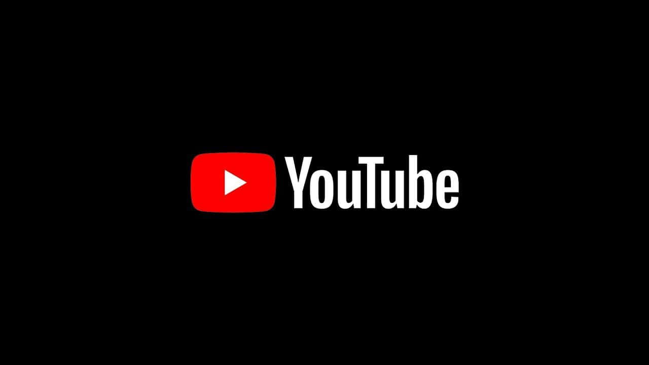 YouTube 標誌 桌布 壁紙 — YouTube 標誌居中於純黑色背景上，帶有紅色播放按鈕和白色文字。
