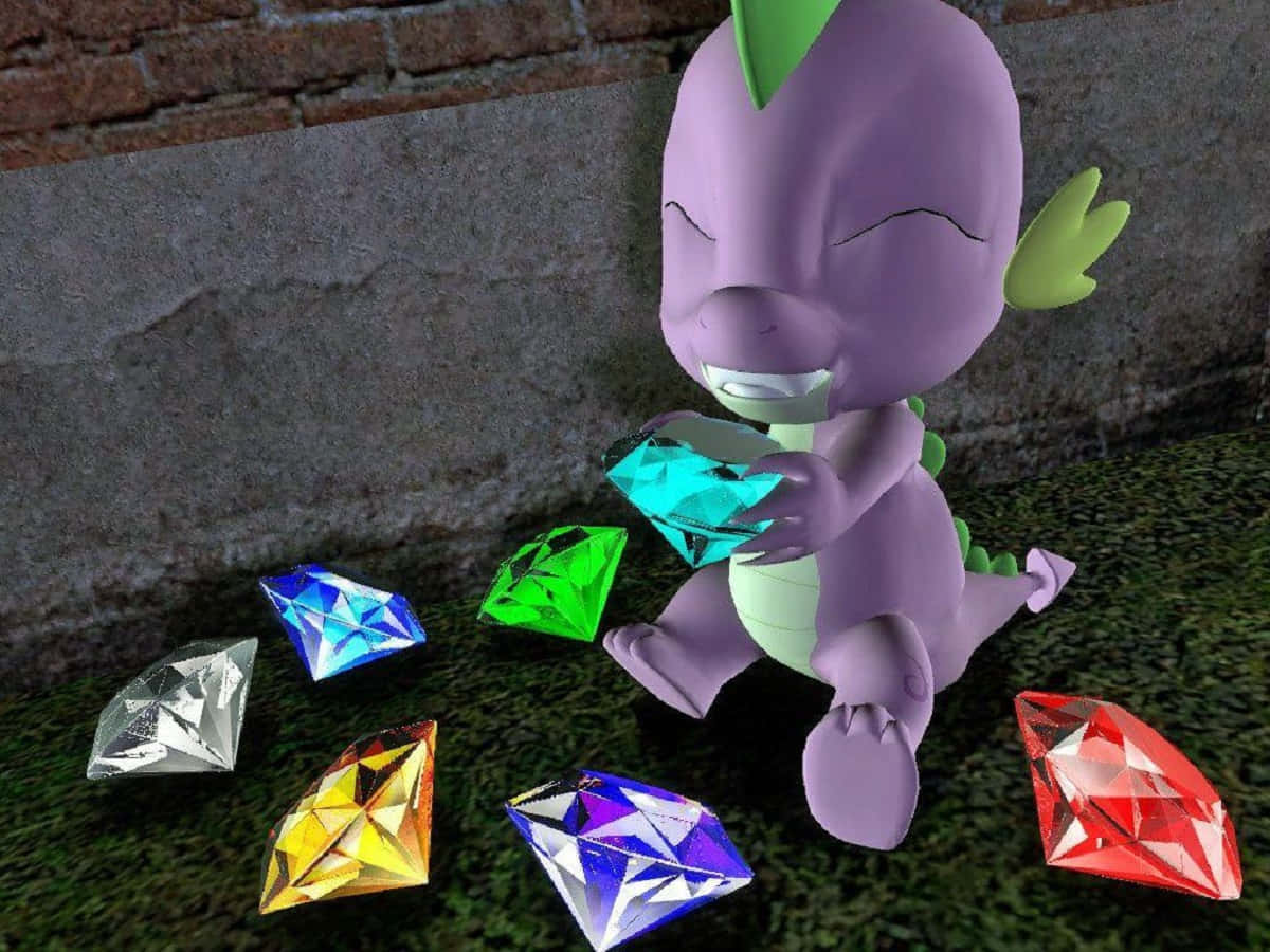 Chaos Emeralds 桌布 壁紙 — 一隻紫色的小龍，有綠色的刺，在磚牆附近的草地上快樂地拿著一顆發光的青色鑽石，周圍有色彩繽紛的寶石。