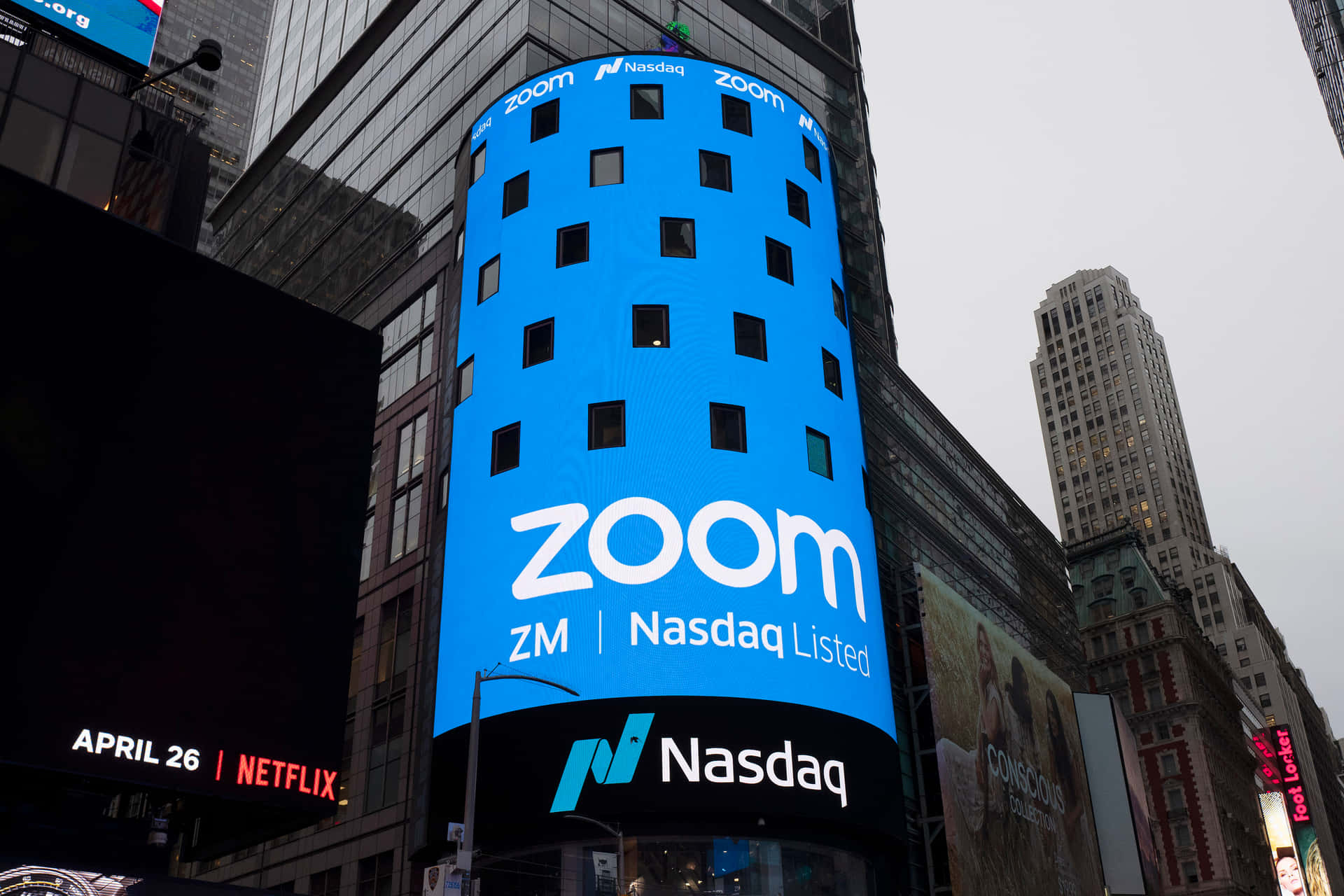 Zoom 股價圖表 — 放大 壁紙