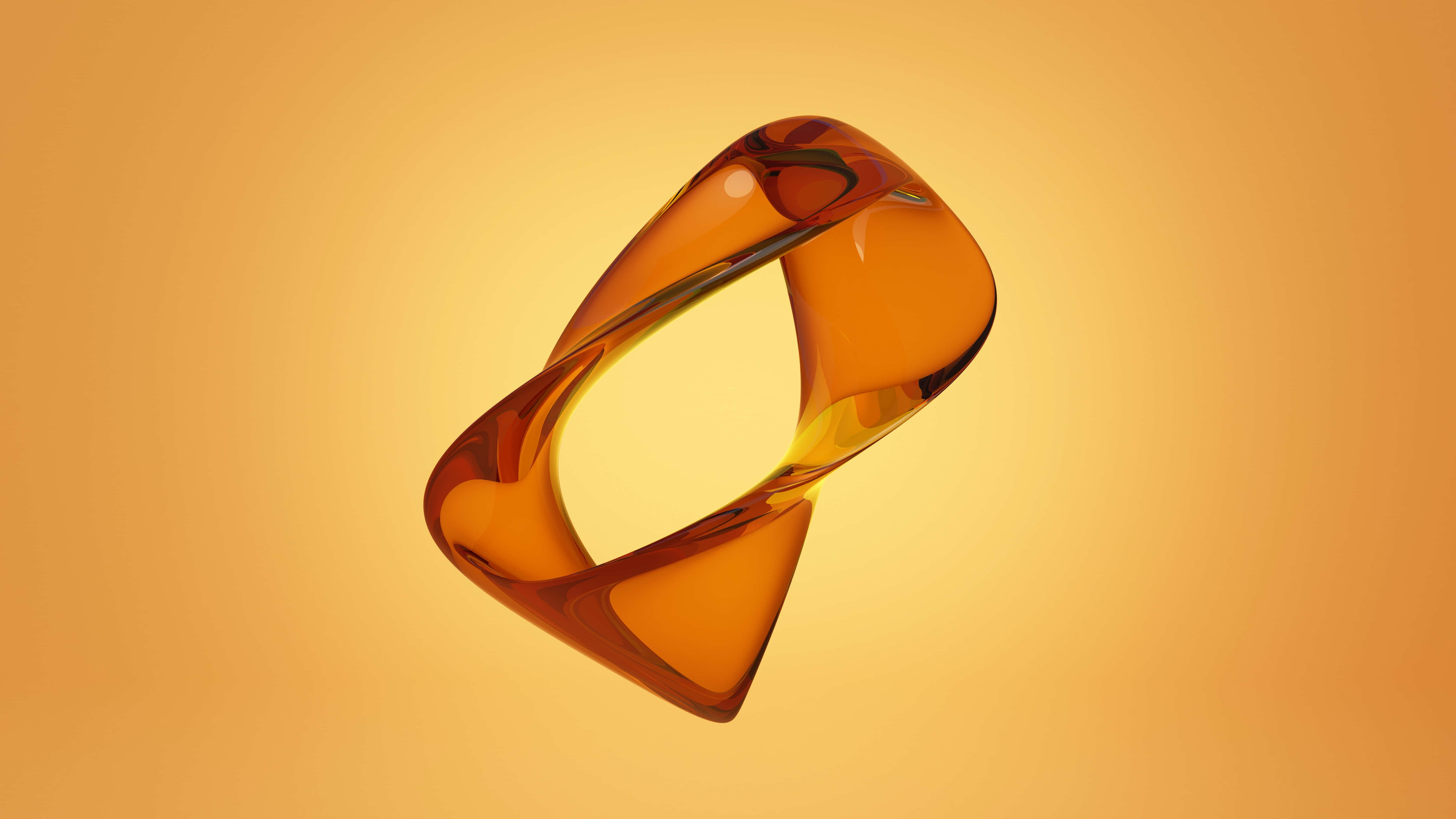 3D 桌布 壁紙 — 一件光澤琥珀色玻璃雕塑在溫暖漸變背景上半空中扭轉。