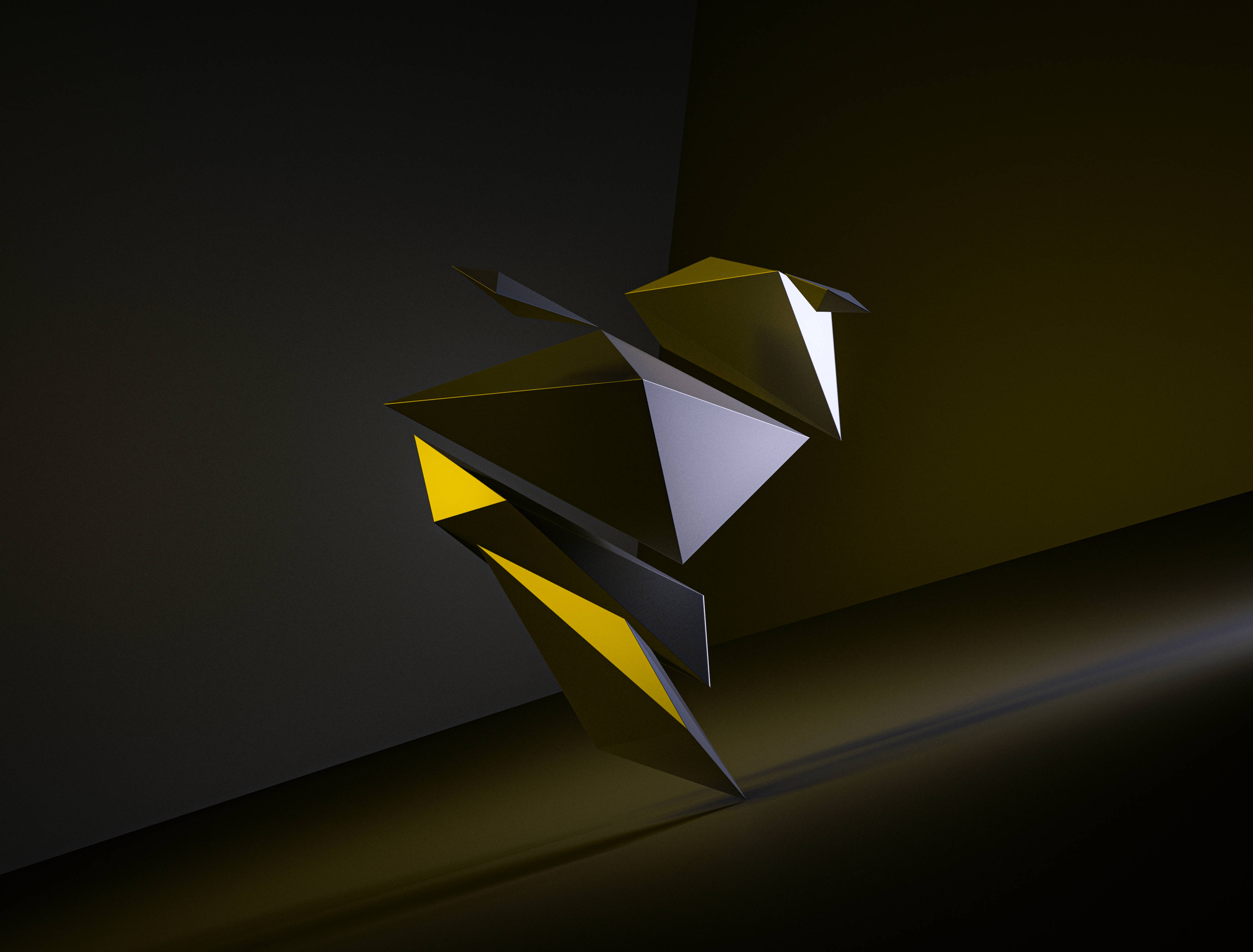 3D 4K 桌布 壁紙 — 一件流線型的幾何鳥類雕塑，以金銀色調在戲劇性燈光下於深色漸變背景中發光。