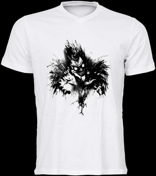 Death Note Ryuk 桌布 壁紙 — 一件白色V領T恤展示了一個鮮明的黑色墨水飛濺圖案，在純黑色背景上形成一個帶有發光眼睛的可怕骷髏頭。
