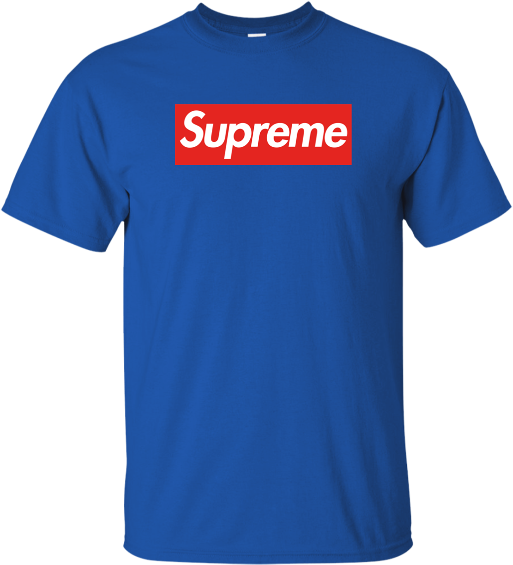 supreme 桌布 壁紙 — 一件皇家藍色T恤，正面有醒目的紅色方框標誌，中央白色'Supreme'文字，背景為黑色。