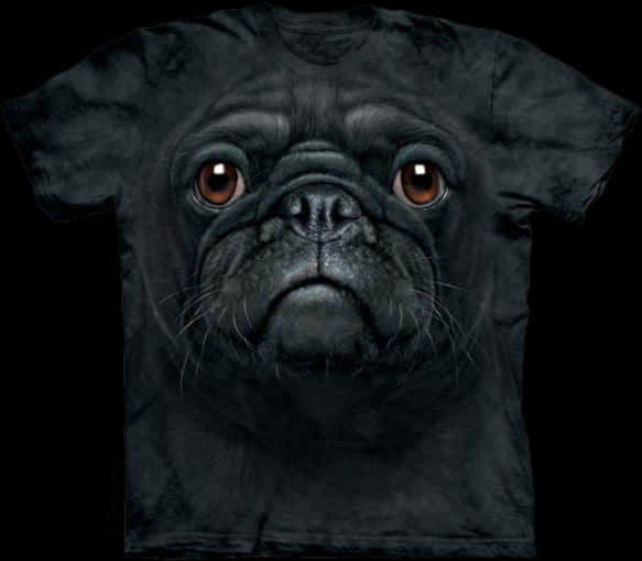 Black T Shirt 桌布 壁紙 — 一件黑色T恤上有一個超寫實的哈巴狗臉部特寫，有著充滿靈魂的棕色眼睛，背景為深色。