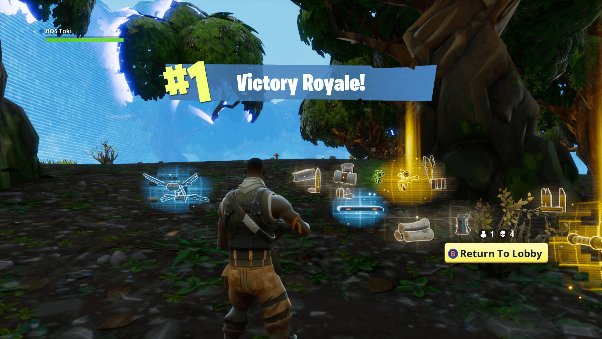 Fortnite Battle Royale 桌布 壁紙 — 一位Fortnite玩家在發光的樹下慶祝Victory Royale，周圍有戰利品物品和藍天背景。