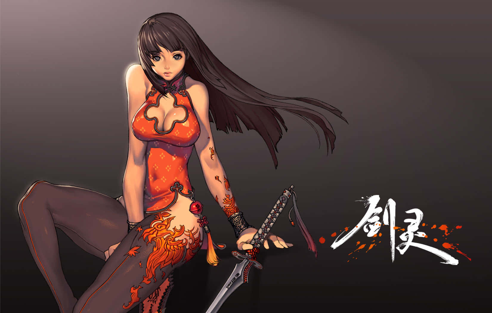 電玩遊戲 桌布 壁紙 — 一位優雅的動漫女戰士身穿火橙色服裝，在深色漸變背景前手持武士刀。