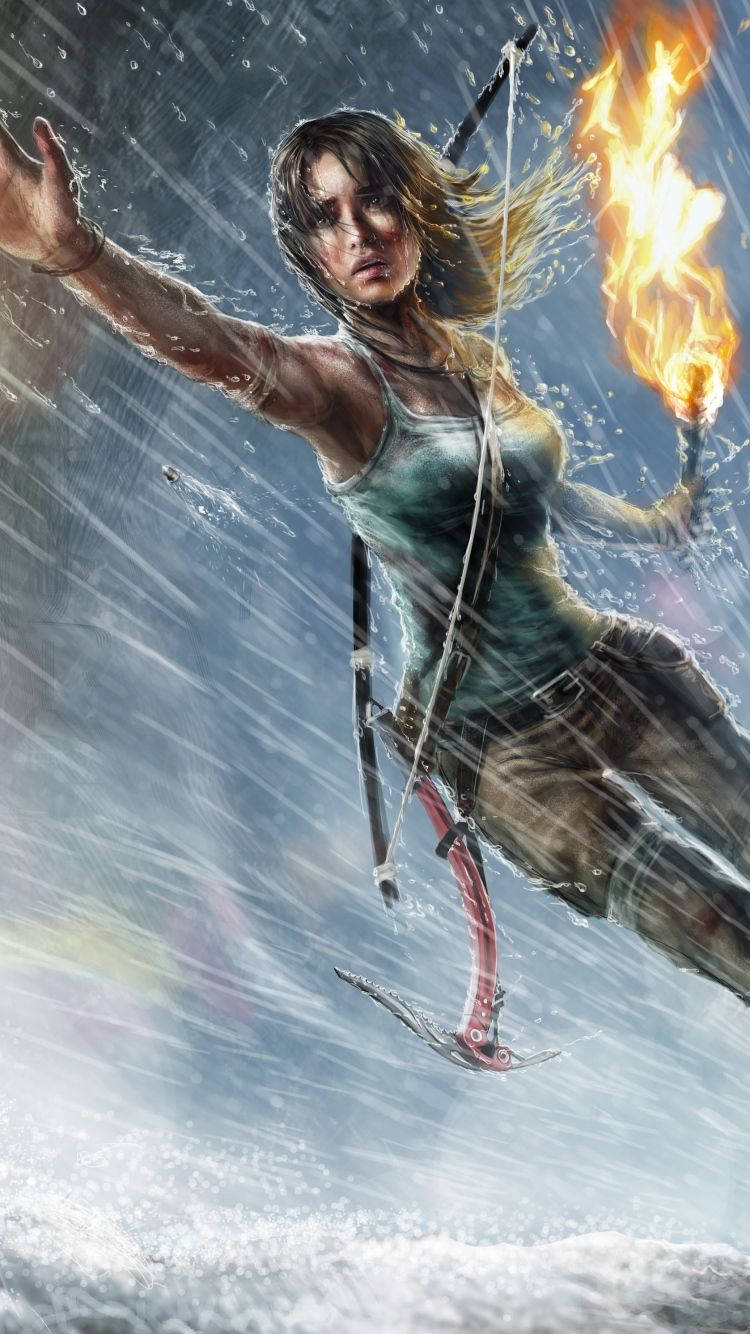 tomb raider iPhone 桌布 壁紙 — 一位兇猛的冒險者手持火焰火炬和弓箭躍過暴風雨的水面。