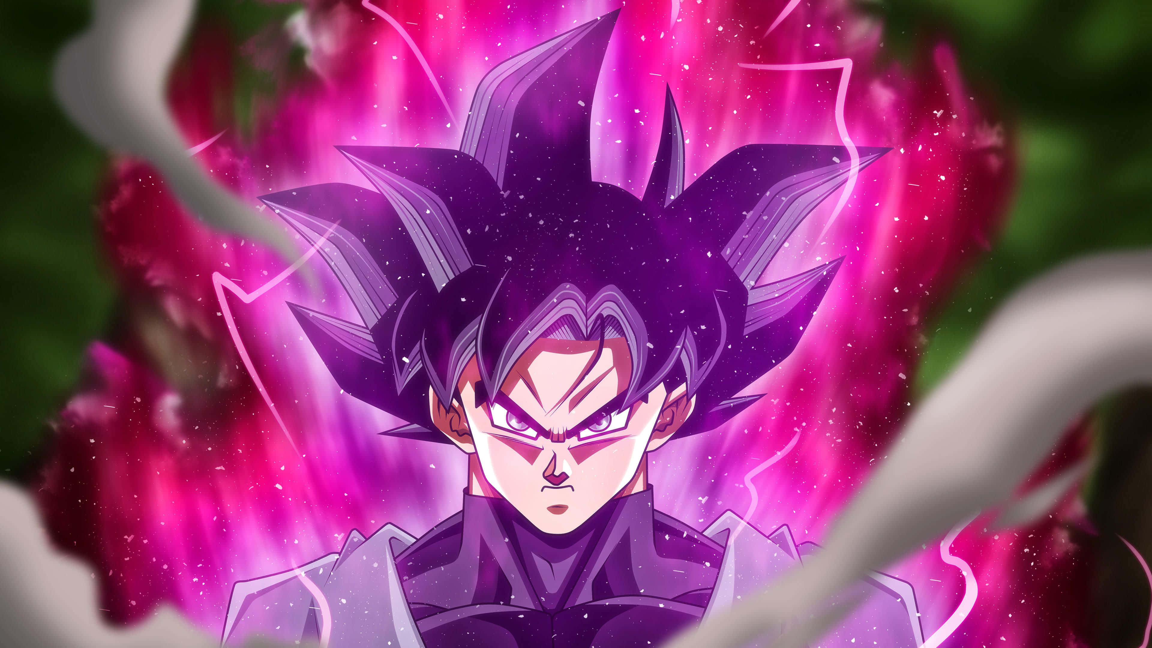 Goku Black 4K 桌布 壁紙 — 一位兇猛的動漫戰士，擁有尖刺的紫色頭髮，在模糊的綠色背景前散發出強烈的粉紅色能量。