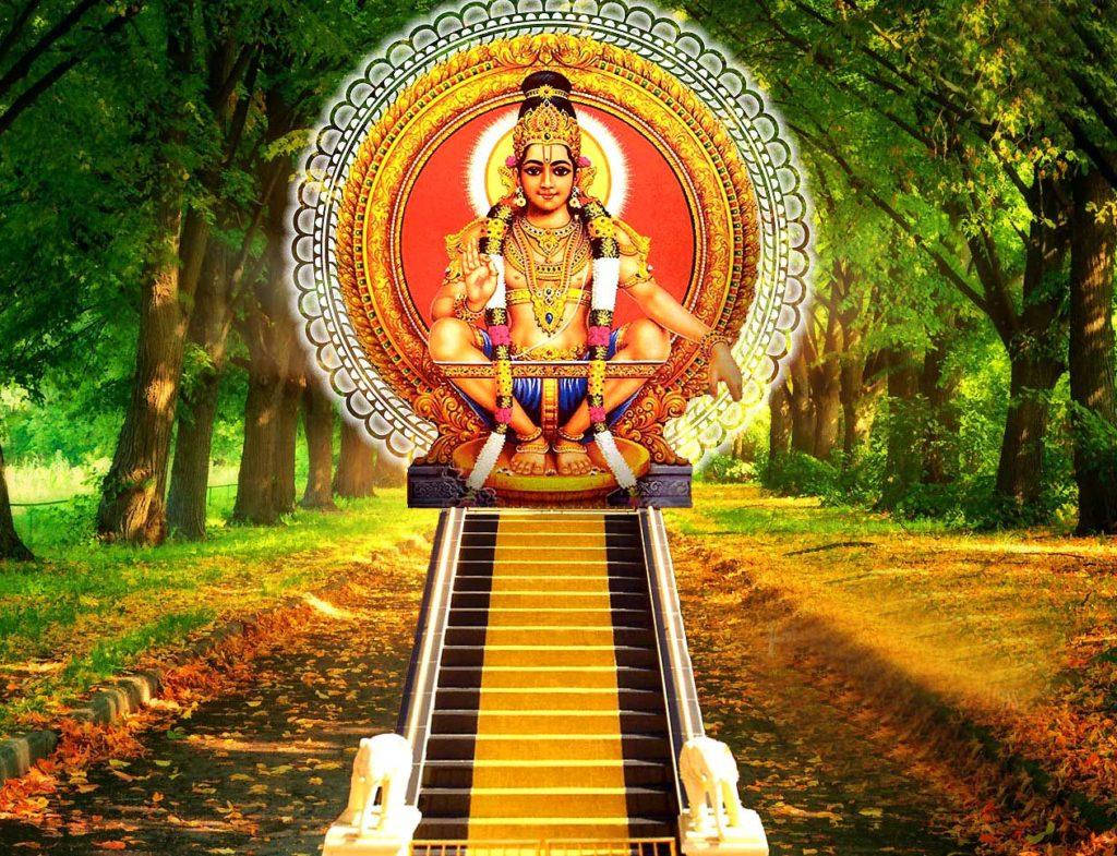 Ayyappa 桌布 壁紙 — 一位光芒四射的印度教神祇坐在金色階梯上，身處溫暖陽光沐浴下的茂密綠色森林中。