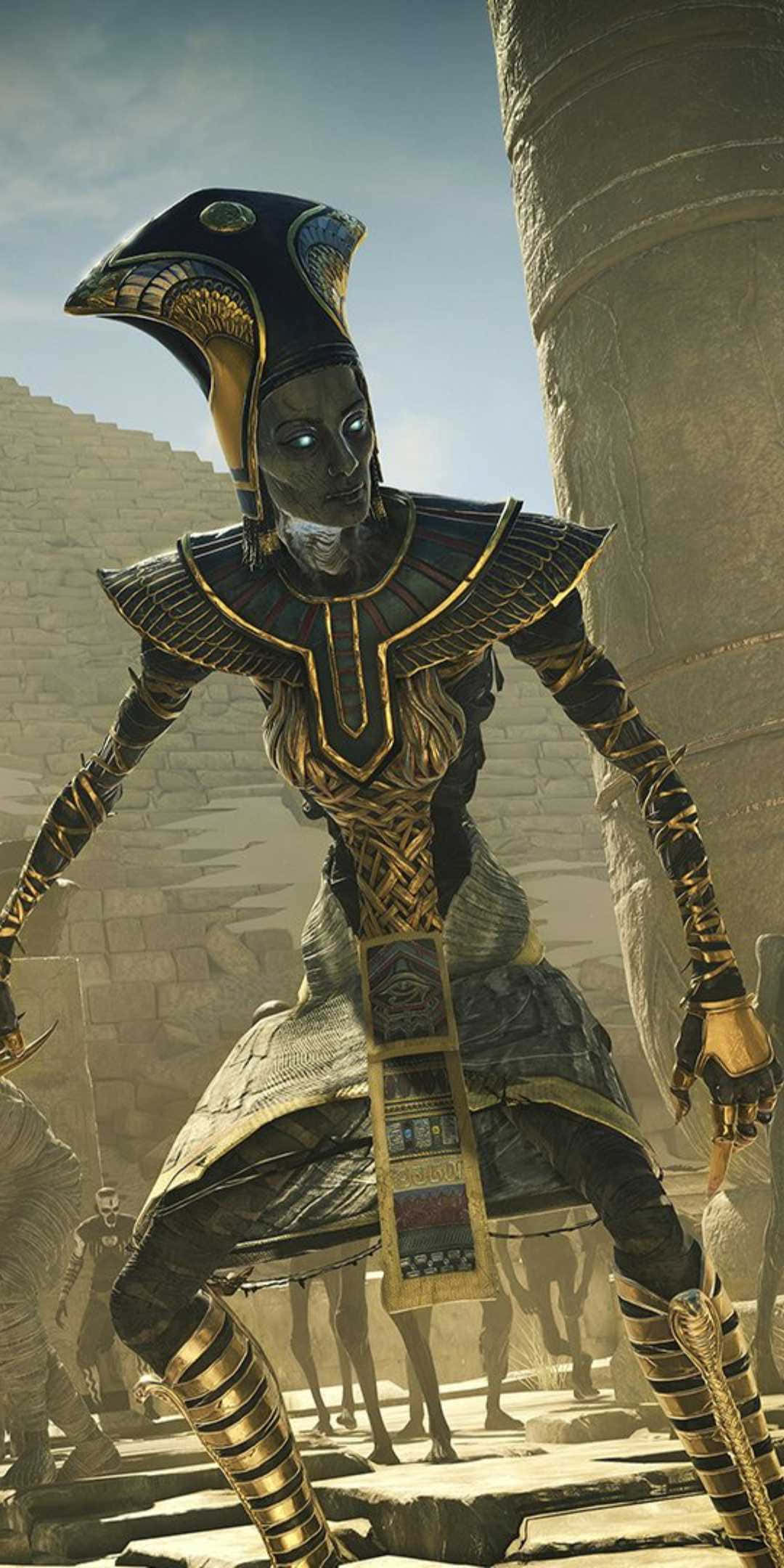 Pixel 3 Strange Brigade 桌布 壁紙 — 一位古埃及戰士，雙眼發光，身穿華麗金色盔甲，在陽光照耀的神廟中，立於石柱前。