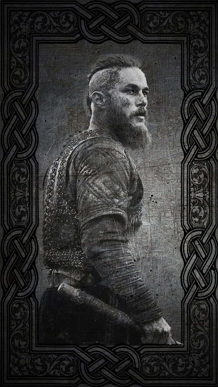 Vikings 桌布 壁紙 — 一位嚴肅的維京戰士，留著鬍鬚和辮子頭髮，以單色調被複雜的凱爾特結飾環繞。
