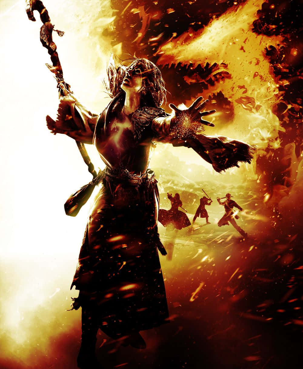 Warrior 桌布 壁紙 — 一位女戰神揮舞著火焰鎖鏈，背景是爆炸性的火焰和落下的餘燼，陰影人物在她身後戰鬥。