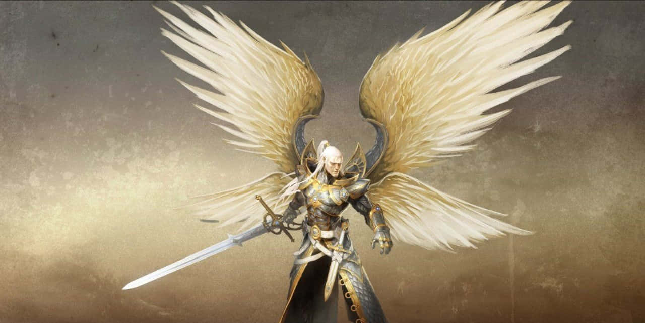 Saint Michael 桌布 壁紙 — 一位威嚴的裝甲天使，擁有巨大的白色翅膀，在紋理金棕色背景上握著一把閃閃發光的劍。