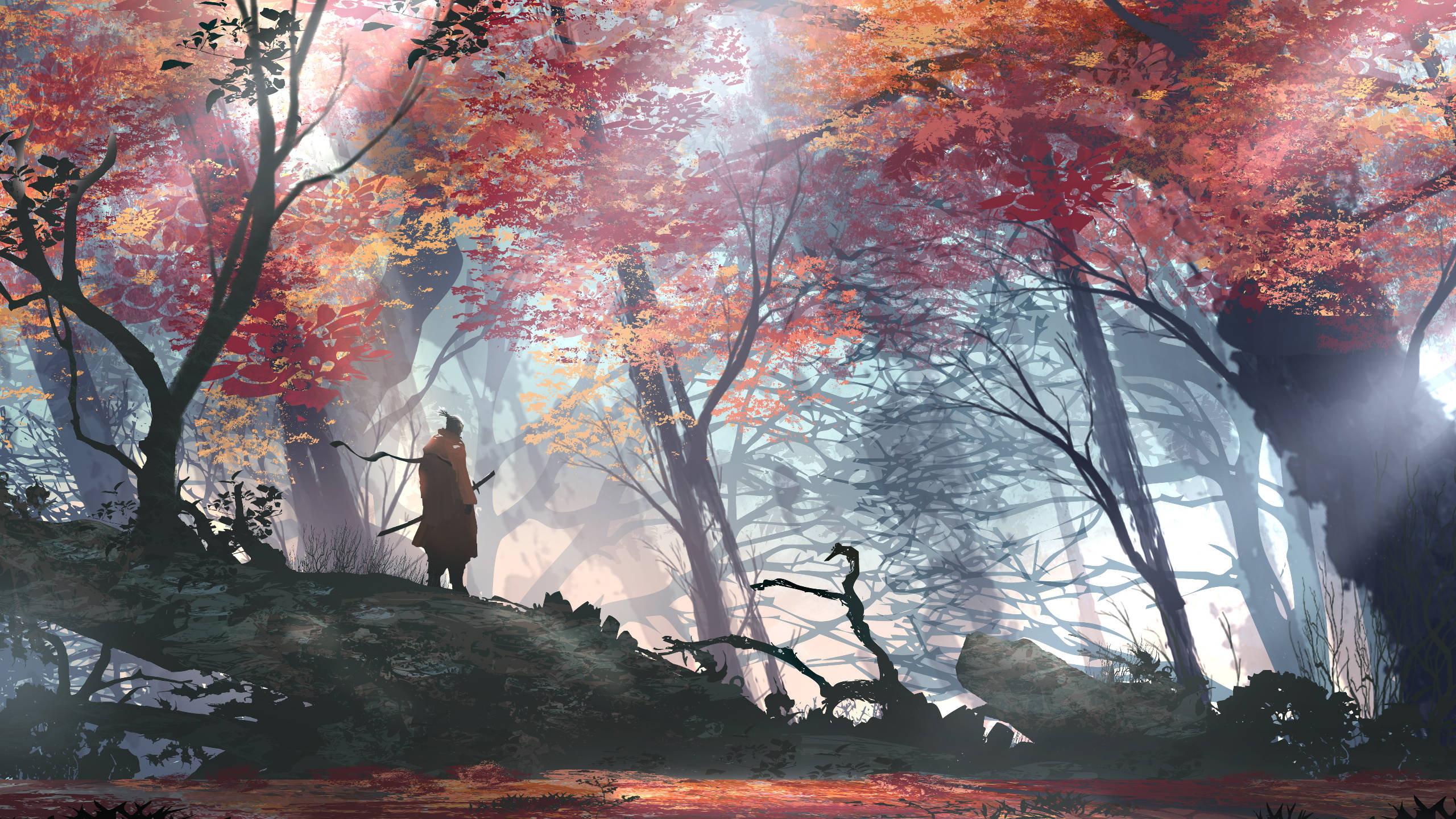 Sekiro 桌布 壁紙 — 一位孤獨的武士站在長滿苔蘚的山脊上，頭頂是火紅和橙色的秋葉天篷，霧氣般的光線穿過樹林。
