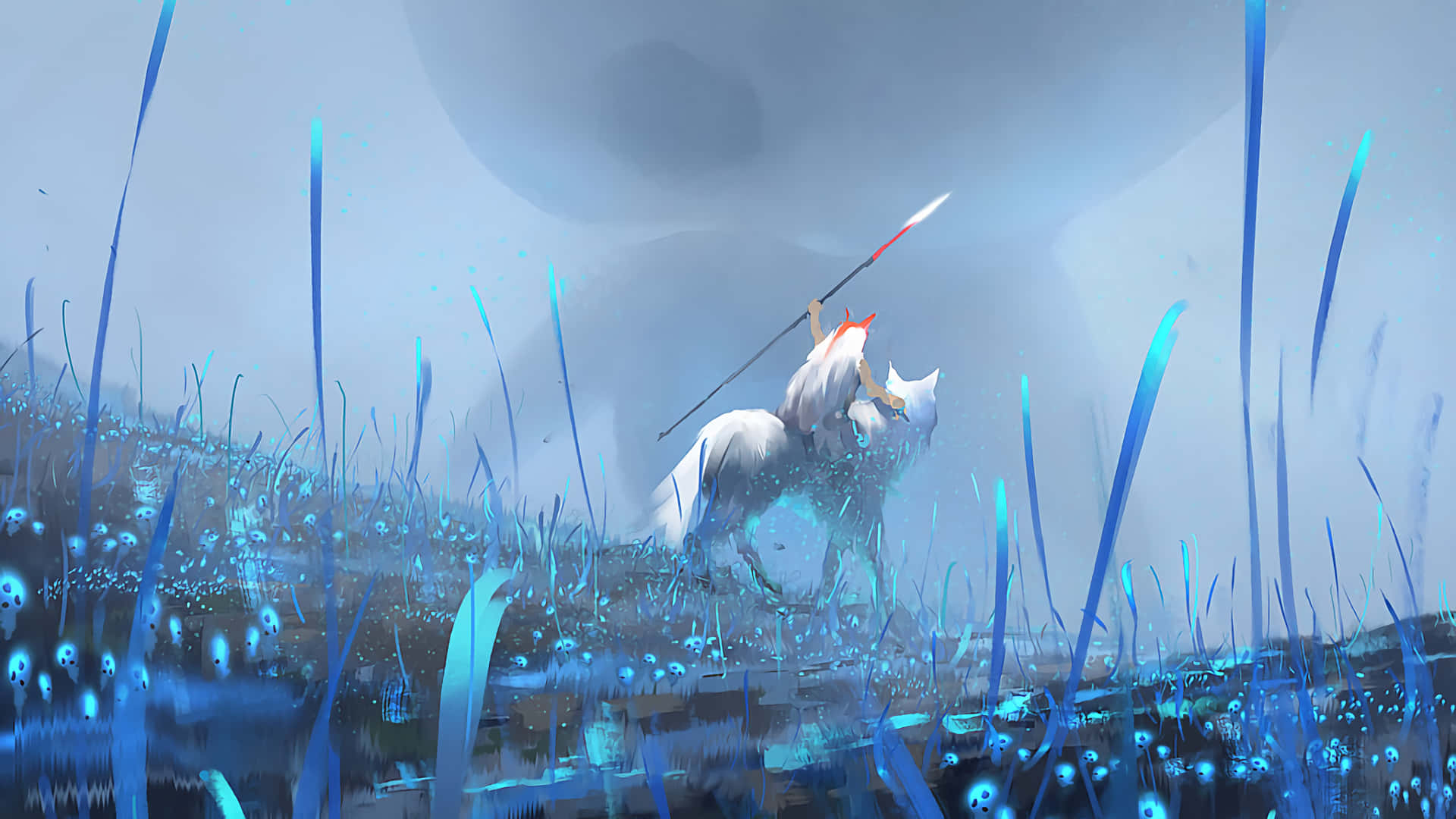 魔法公主 桌布 壁紙 — 一位孤獨的白髮戰士騎著白馬，在霧濛濛的天空下，揮舞著發光的長矛穿過藍色蘆葦田。