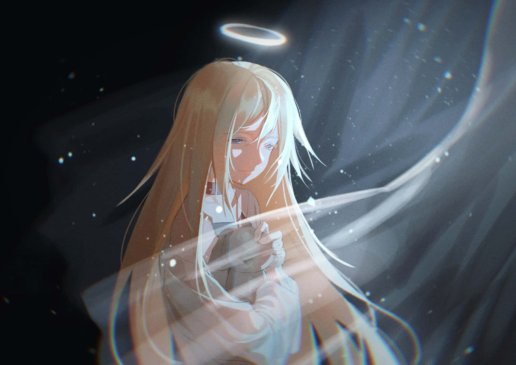 殺戮天使 桌布 壁紙 — 一位寧靜的動漫女孩，長長的金色頭髮和光環，在黑暗的星空背景下柔和地凝視著發光的光線。