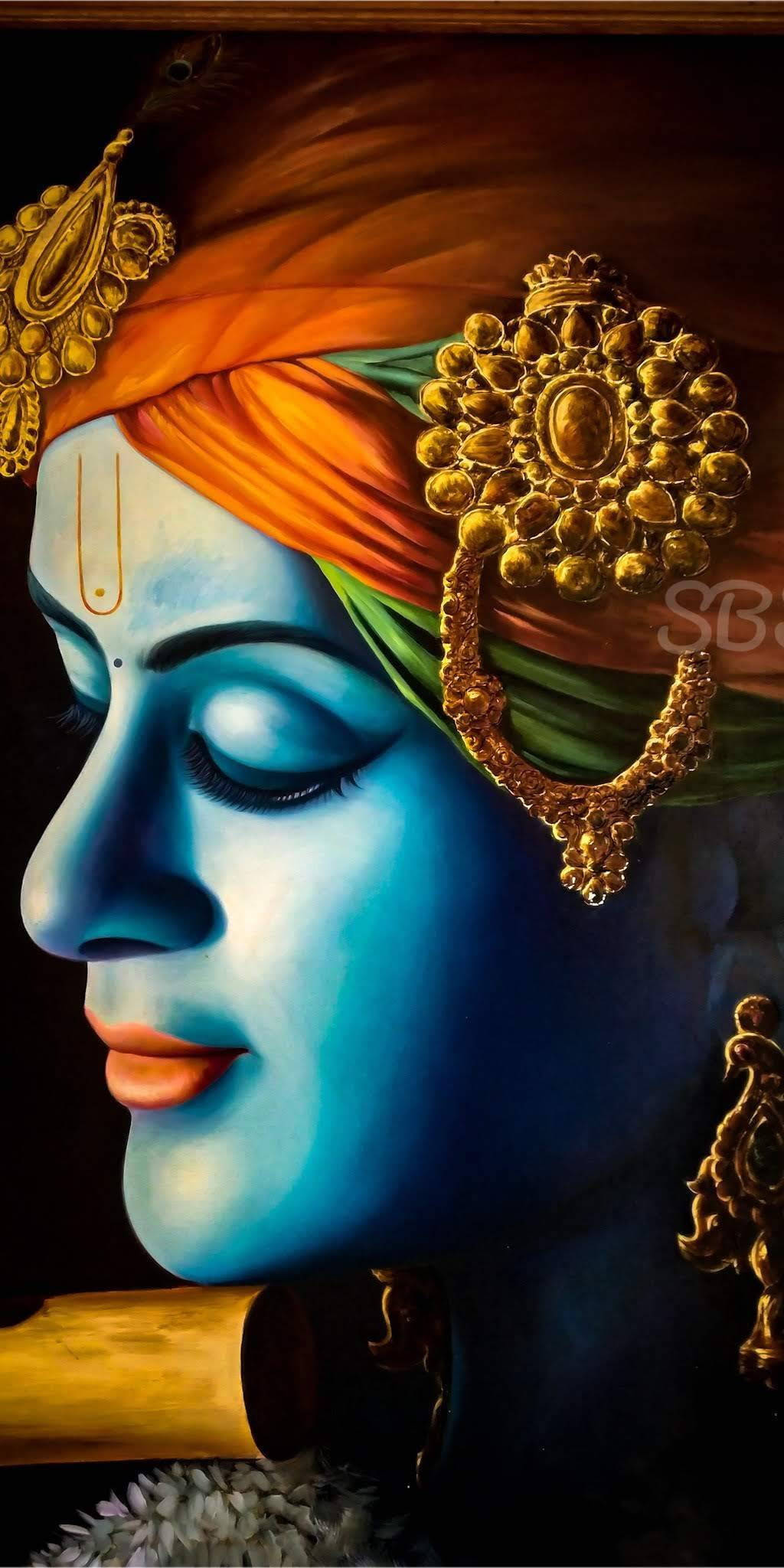 krishna iPhone 桌布 壁紙 — 一位寧靜的藍皮膚神祇，閉著眼睛，佩戴金色珠寶和鮮豔的橙綠色頭巾。
