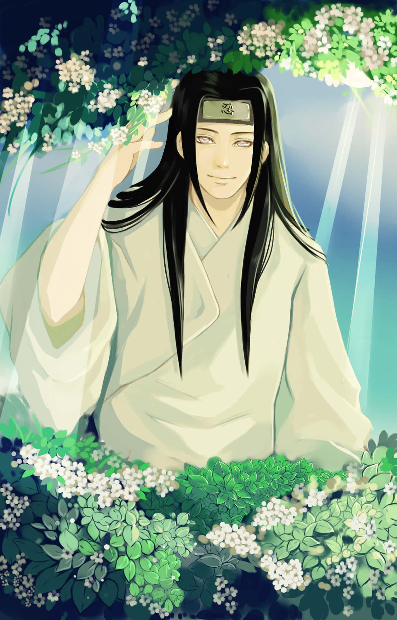 Neji Hyuga 桌布 壁紙 — 一位平靜的動漫忍者，長長的黑髮和頭帶，在柔和的藍光下，安詳地坐在茂密的綠葉和白色花朵之中。