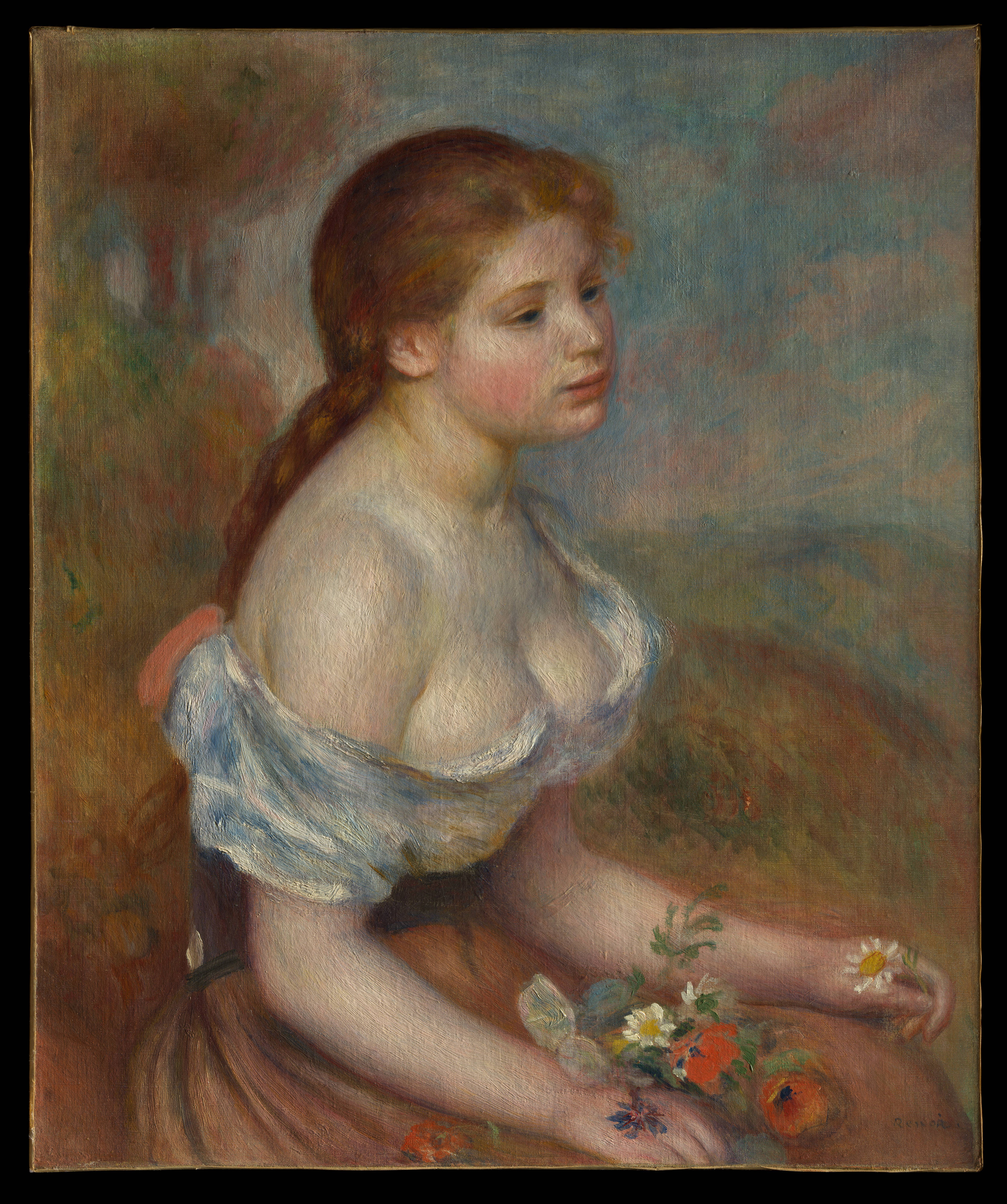 Renoir 桌布 壁紙 — 一位年輕女子編著紅色辮子，側面坐著，手持一束野花，背景是柔和模糊的印象派風格。