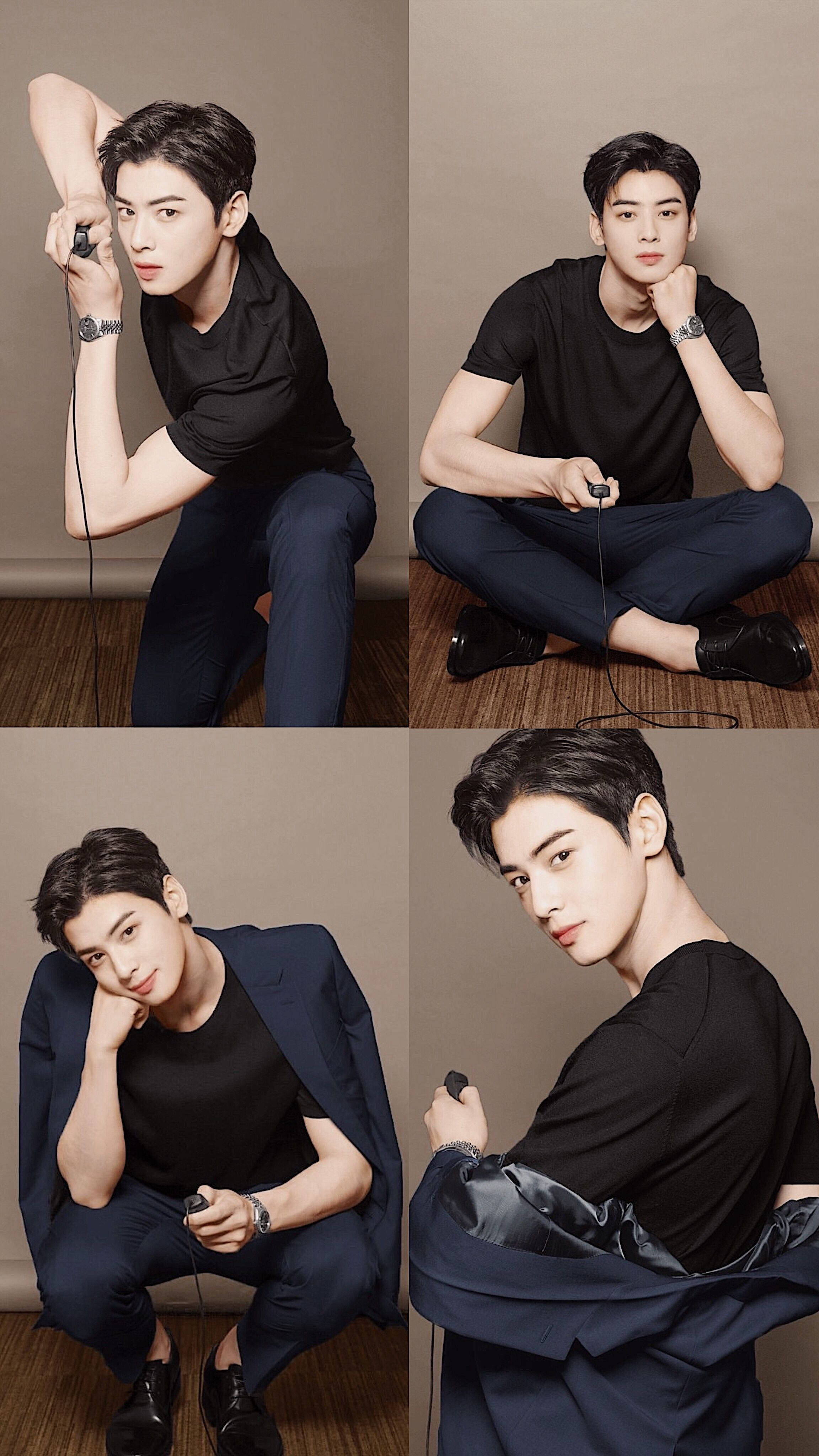 Eunwoo 桌布 壁紙 — 一位年輕男士在四個工作室鏡頭中擺姿勢，穿著黑色襯衫和海軍藍褲子，背景為中性米色。
