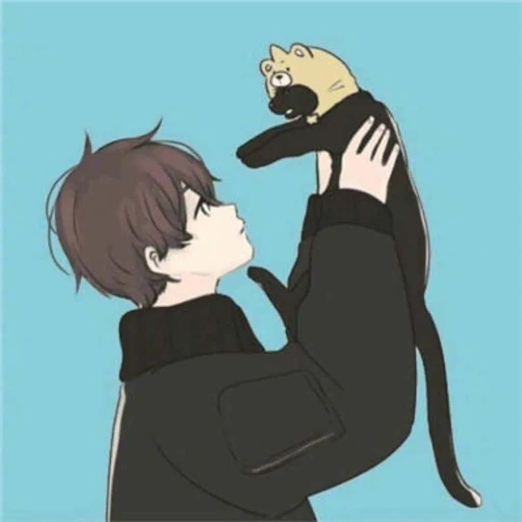 動漫男孩 桌布 壁紙 — 一位年輕男子在柔和的藍色背景前，溫柔地高舉一隻小黑棕色的貓咪，呈現出溫馨的動漫風格插畫。
