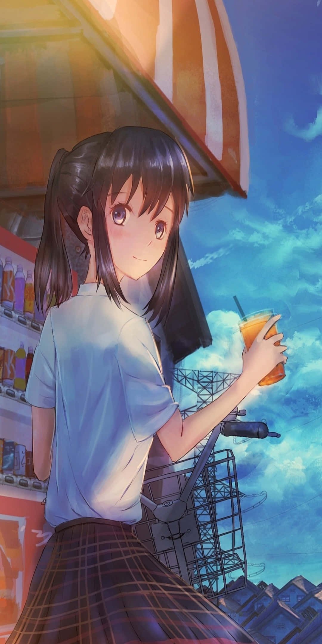 Pixel 3 Summer 桌布 壁紙 — 一位年輕的動漫女孩，深色頭髮，在條紋遮陽篷下拿著飲料，背景是鮮豔的藍天。