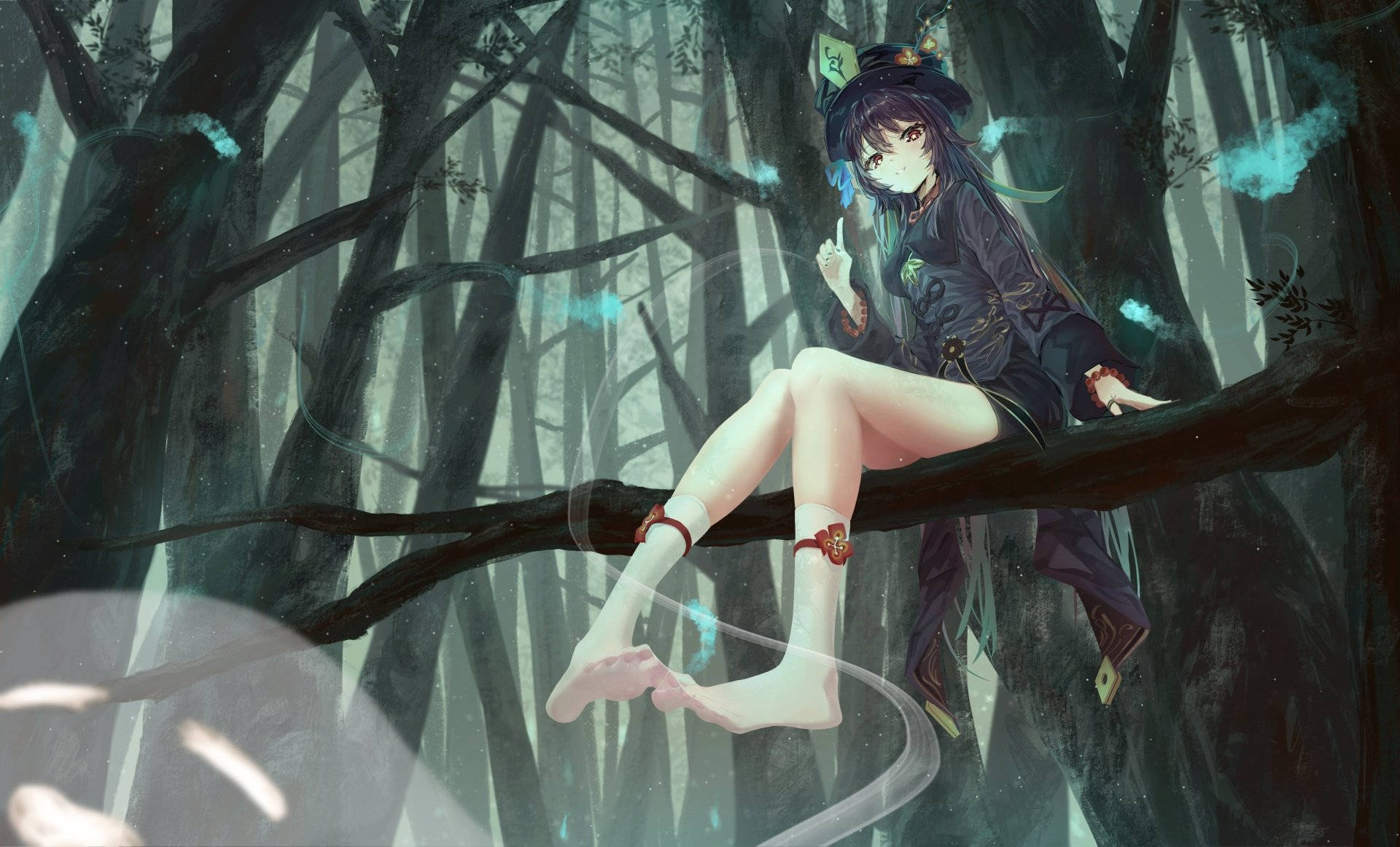 Tao 桌布 壁紙 — 一位年輕的動漫女孩，深色頭髮帶有發光的藍色點綴，優雅地坐在霧氣瀰漫、陰暗森林中長滿苔蘚的樹枝上。