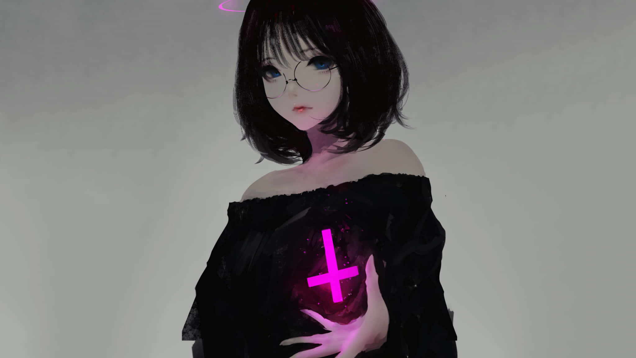 Anime Girl Black Hair 桌布 壁紙 — 一位年輕的動漫女孩，黑髮戴眼鏡，在簡約的攝影棚環境中將發光的粉紅色十字架抱在胸前。