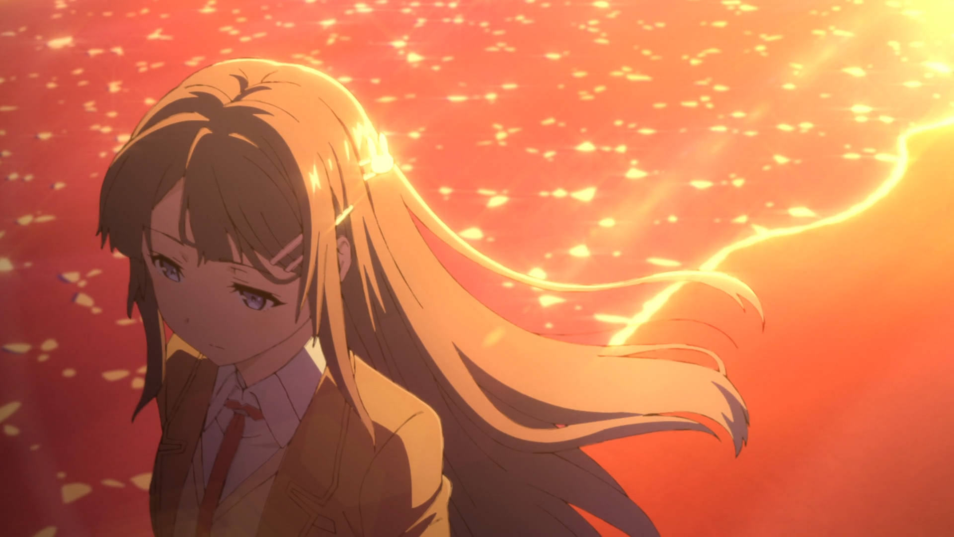 Rascal Does Not Dream Of Bunny Girl Senpai 桌布 壁紙 — 一位年輕的動漫長髮女孩溫柔地凝視著充滿漂浮光粒子的橙色夕陽天空。