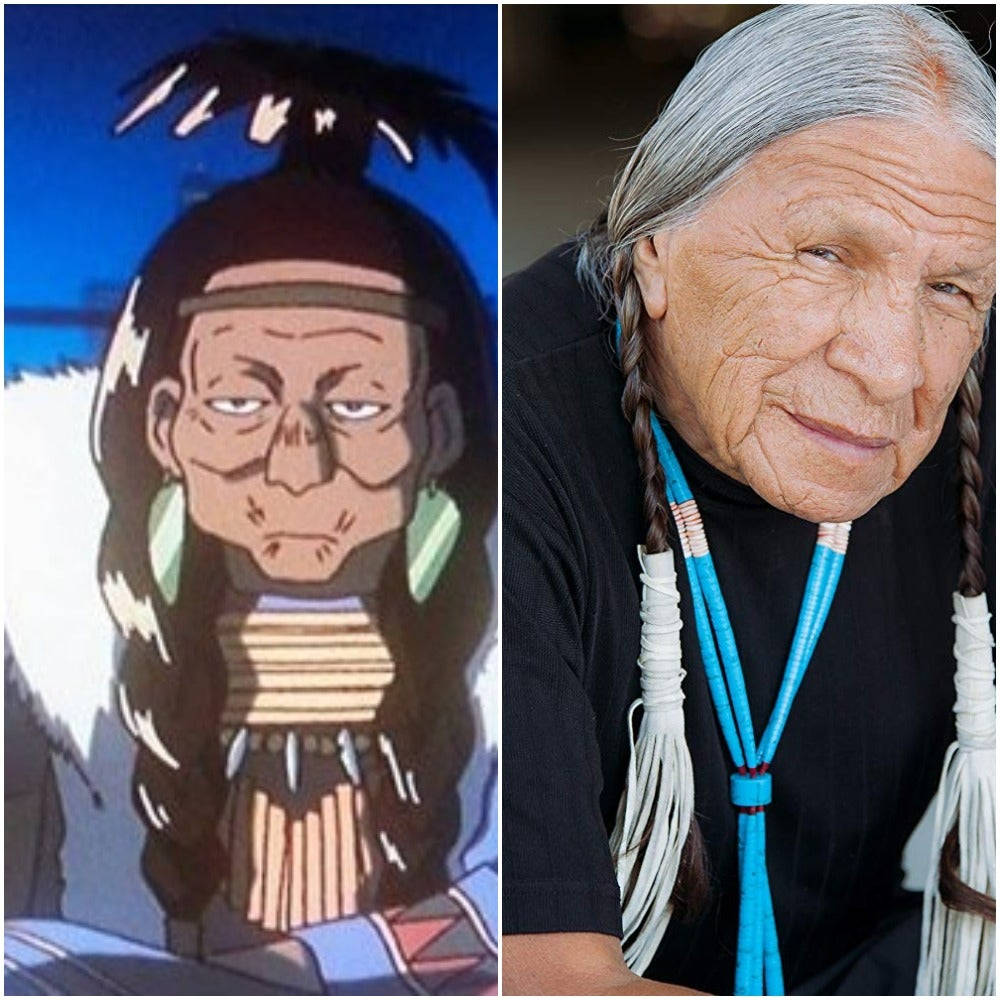 Native American 桌布 壁紙 — 一位年長美洲原住民男子與其辮髮、戴綠松石珠項鍊的動漫風格對應人物的並排肖像。