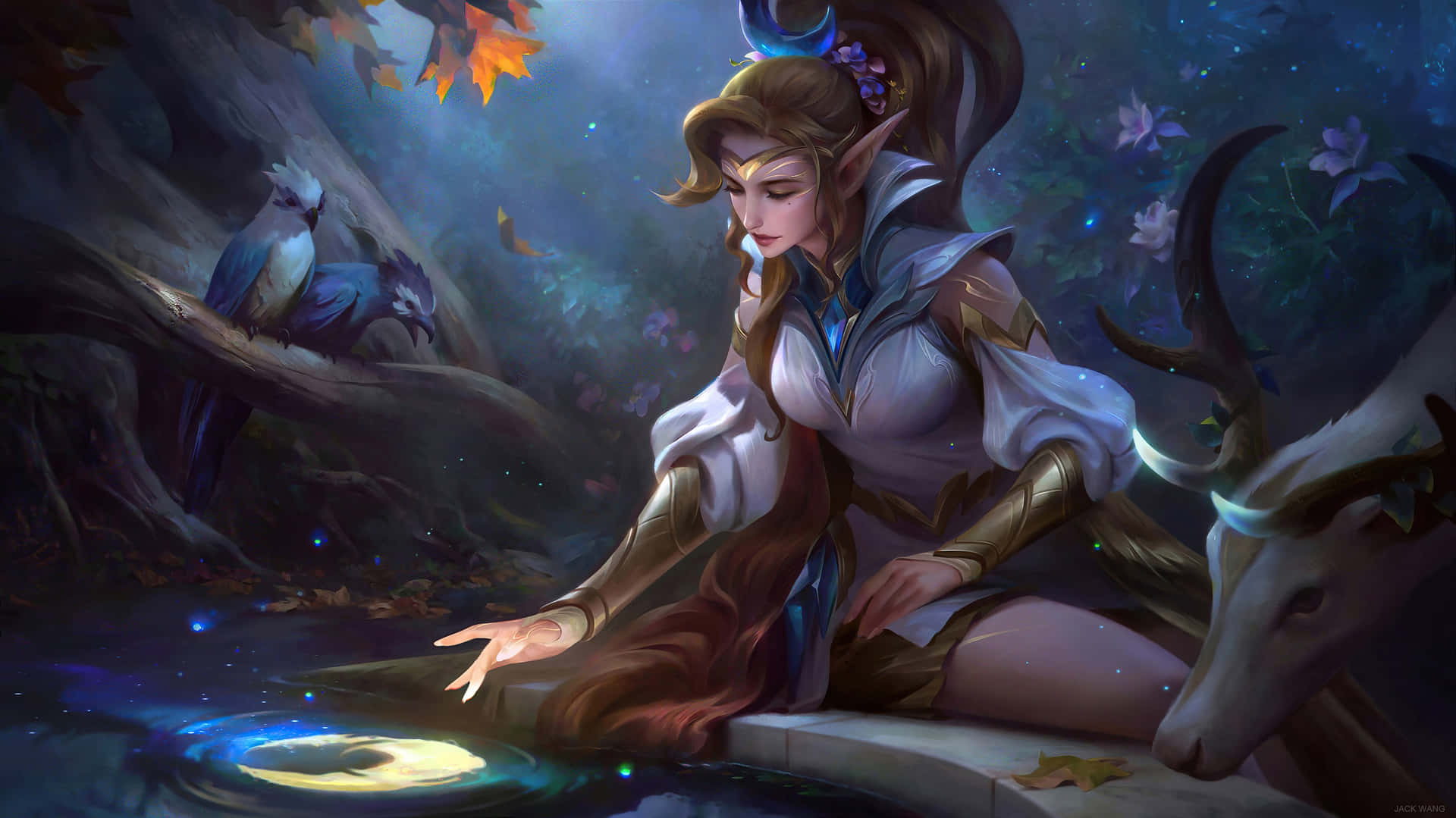 Mobile Legends 動態圖 桌布 壁紙 — 一位幻想精靈女性，擁有發光的藍色頭髮和鹿角，跪在黑暗魔法森林中一個神秘發光的水池旁。