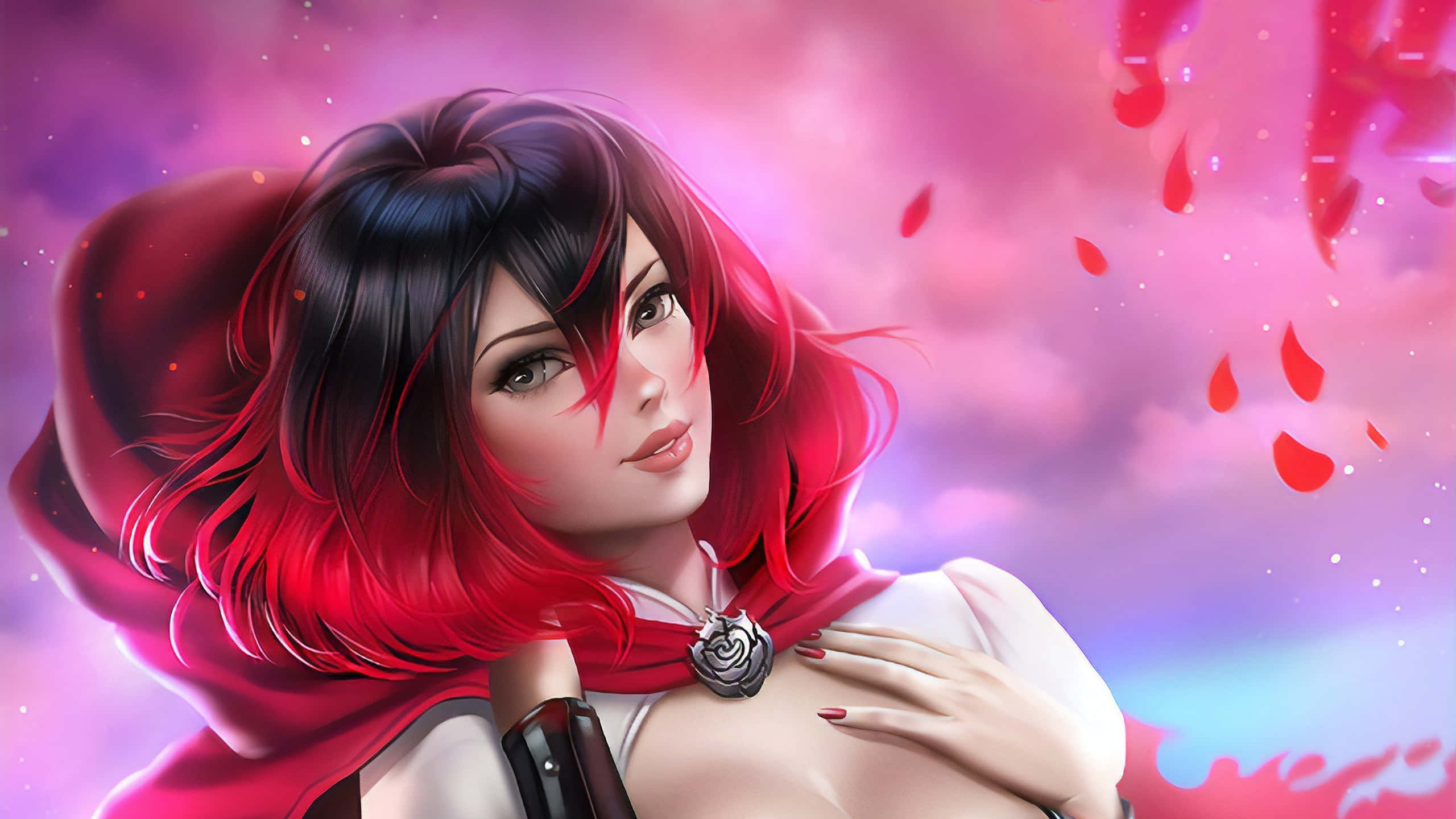 Ruby 桌布 壁紙 — 一位引人注目的動漫風格女性，擁有紅黑髮色，穿著紅色連帽斗篷，背景是夢幻的粉紫色天空，玫瑰花瓣飄落。